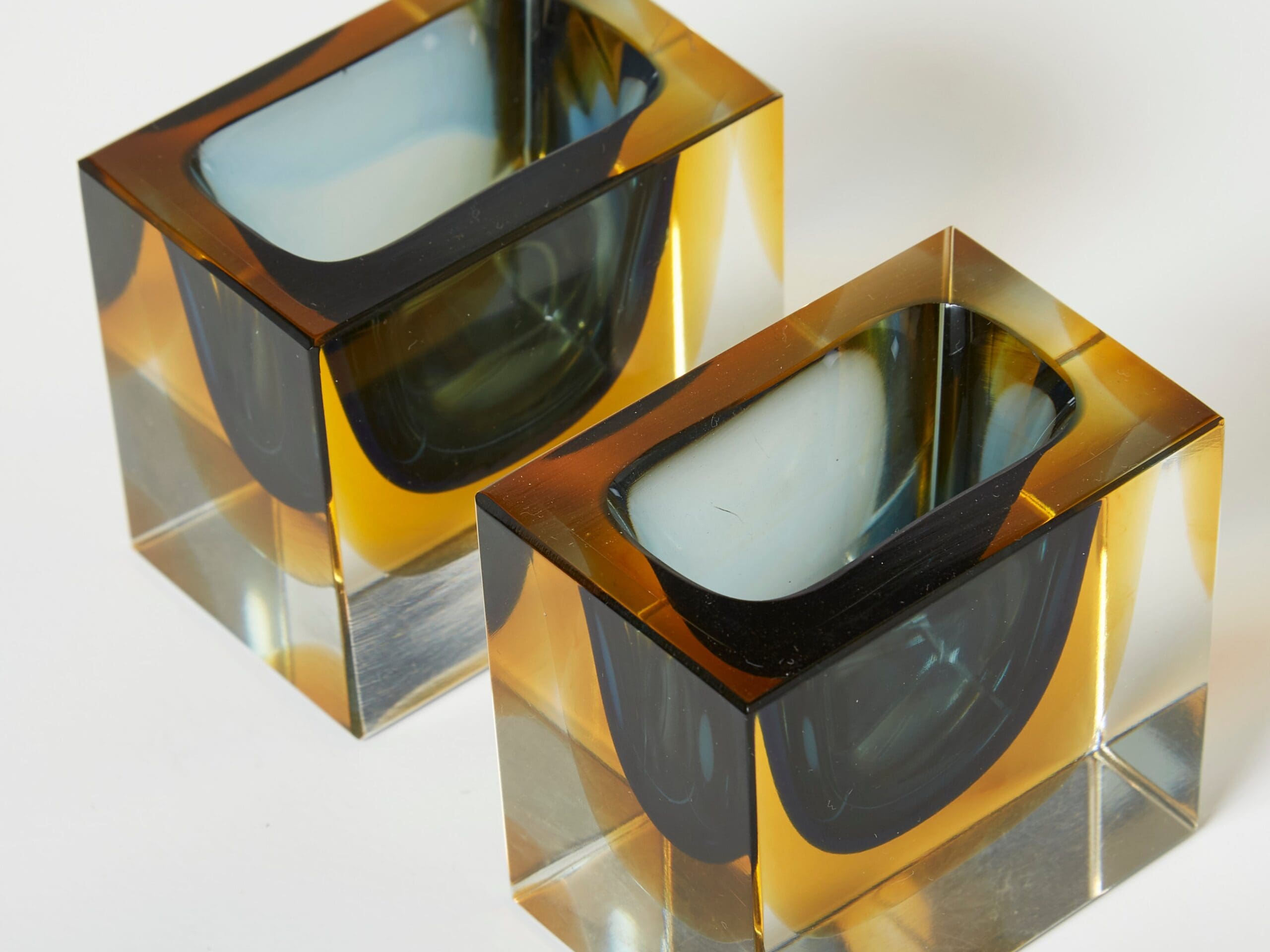 Flavio Poli pair of faceted small bowls Murano glass for Seguso 1960