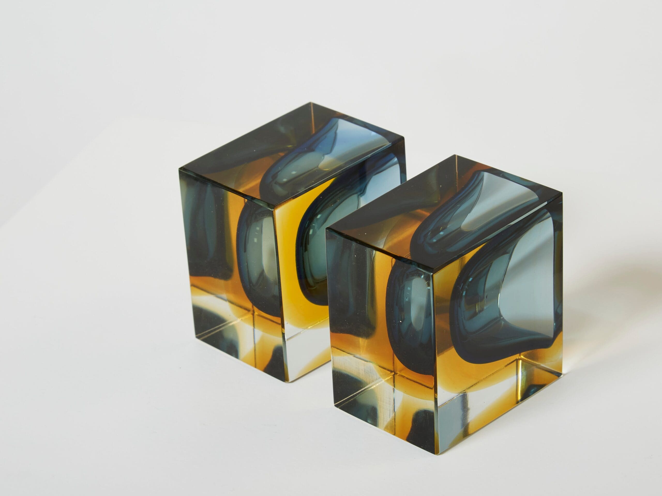 Flavio Poli pair of faceted small bowls Murano glass for Seguso 1960