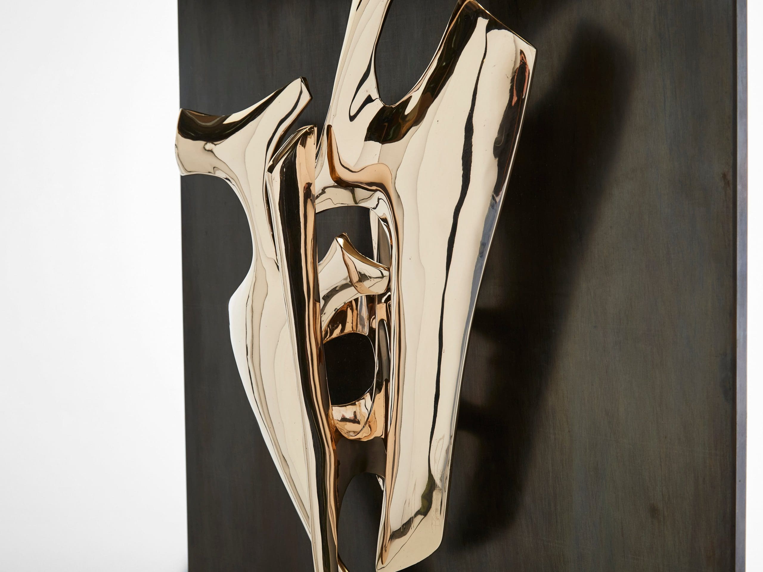 Sculpture Lumineuse ‘Coeur’ de Fred Brouard : Chef-d’œuvre de Bronze et Lumière