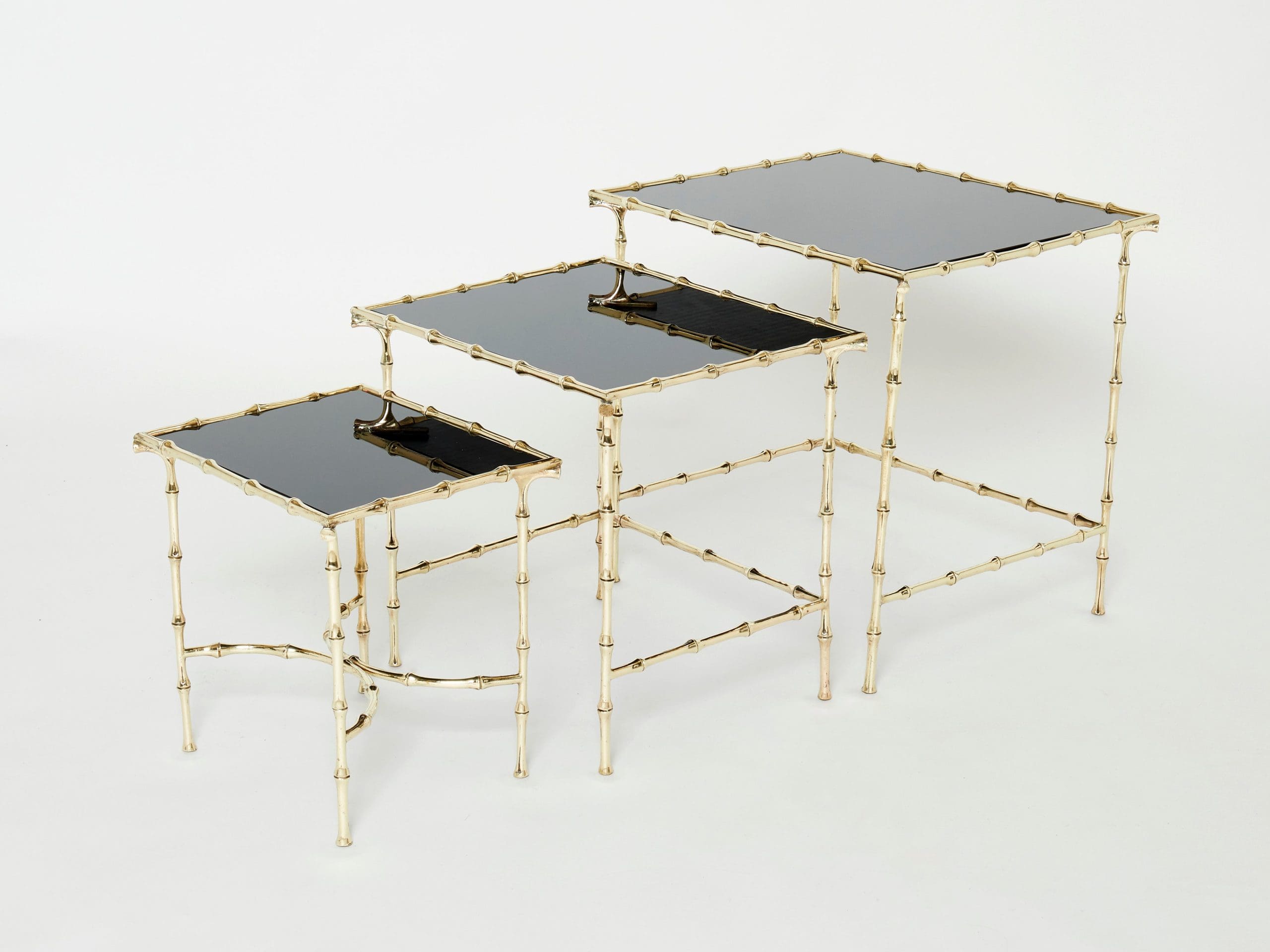 Ensemble de Tables Gigognes en Laiton Bambou et Verre Noir par Maison Baguès, Années 1960