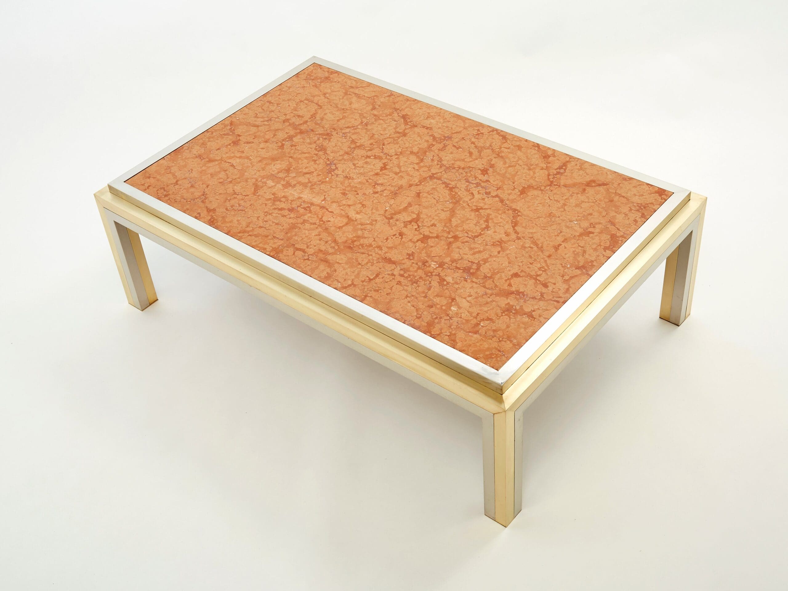 Table basse en laiton, chrome et marbre rouge par Romeo Rega, années 1970
