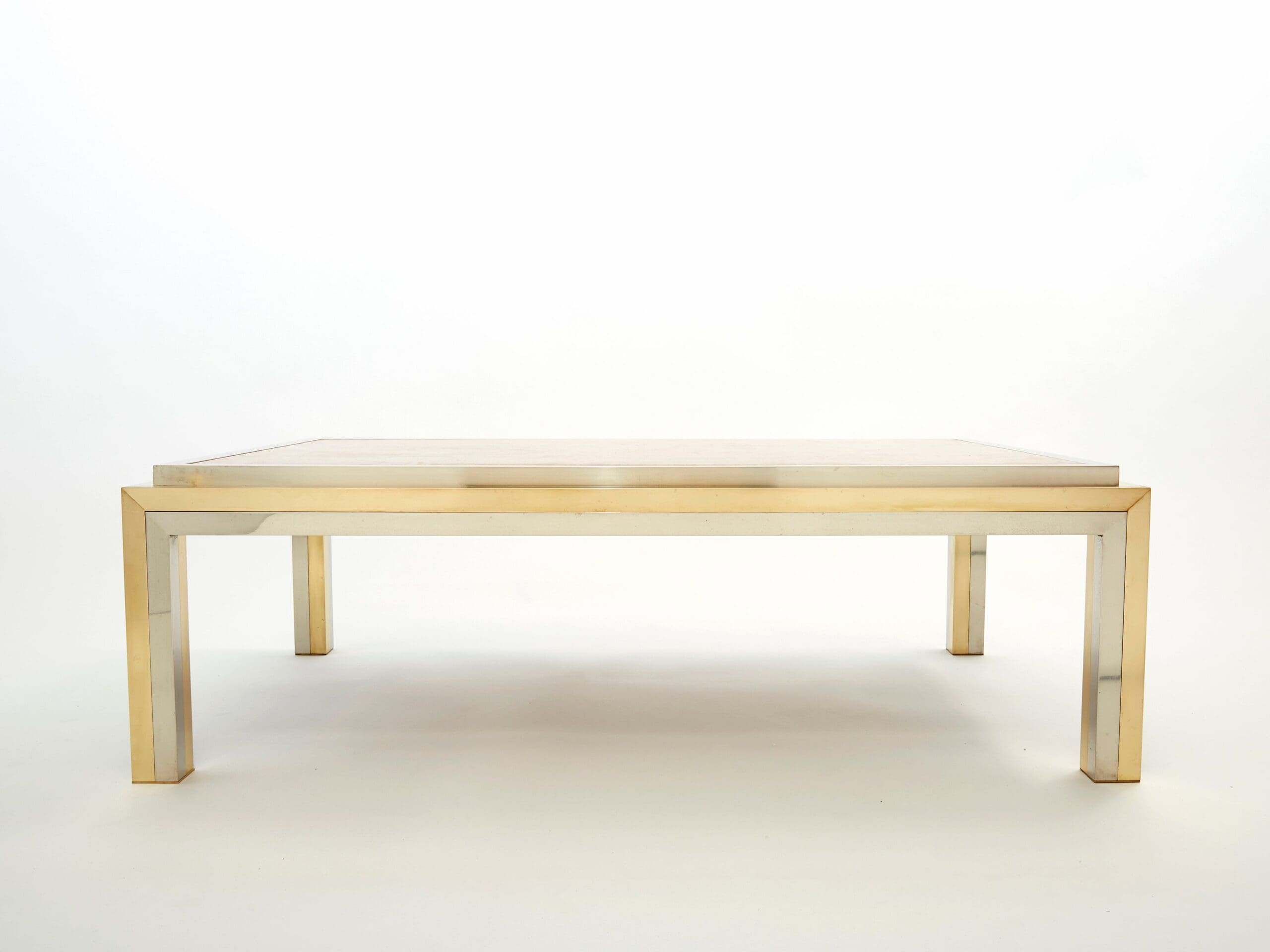 Table basse en laiton, chrome et marbre rouge par Romeo Rega, années 1970