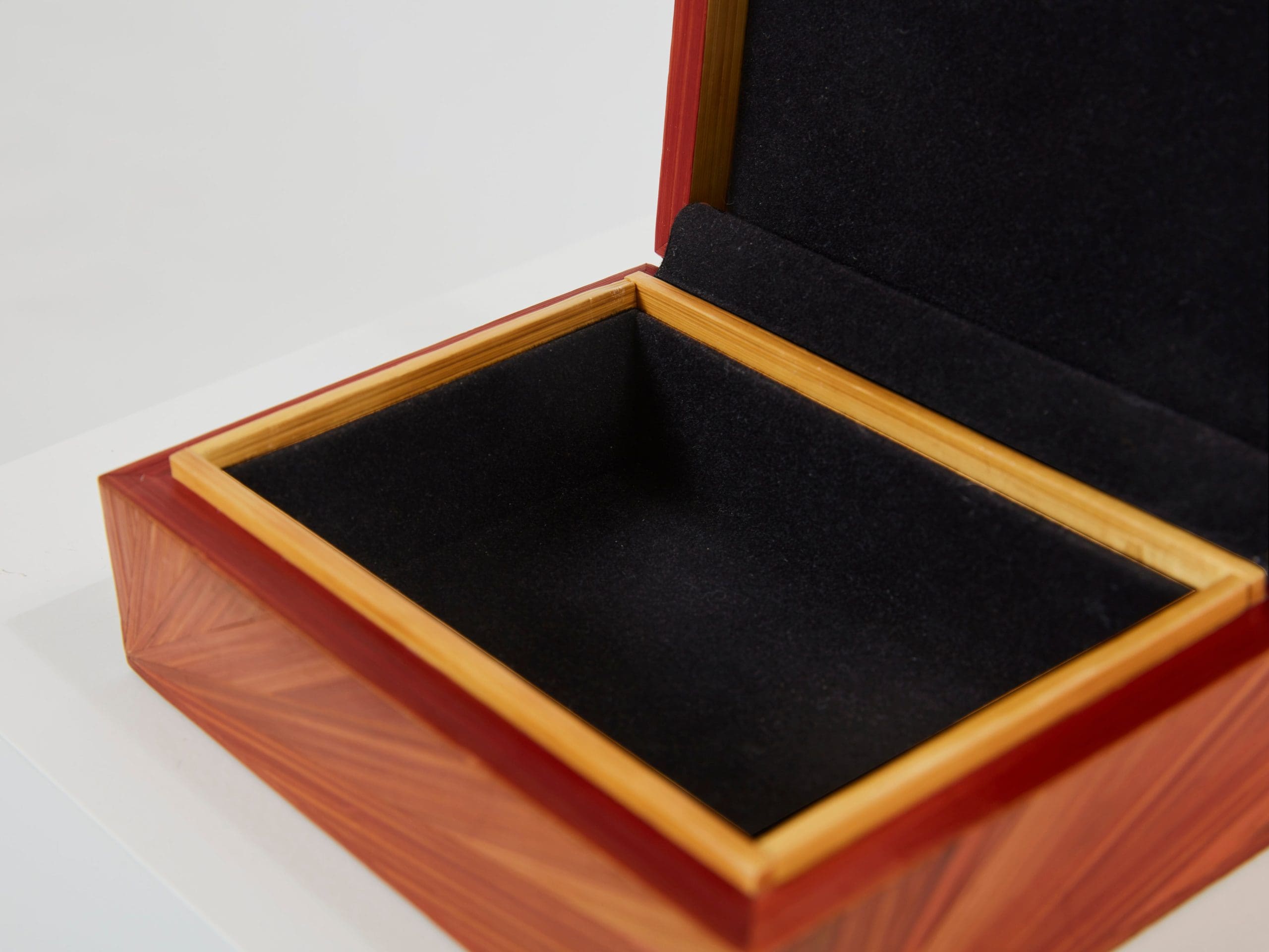 Coffret en marqueterie de paille Jean-Michel Frank des années 1930