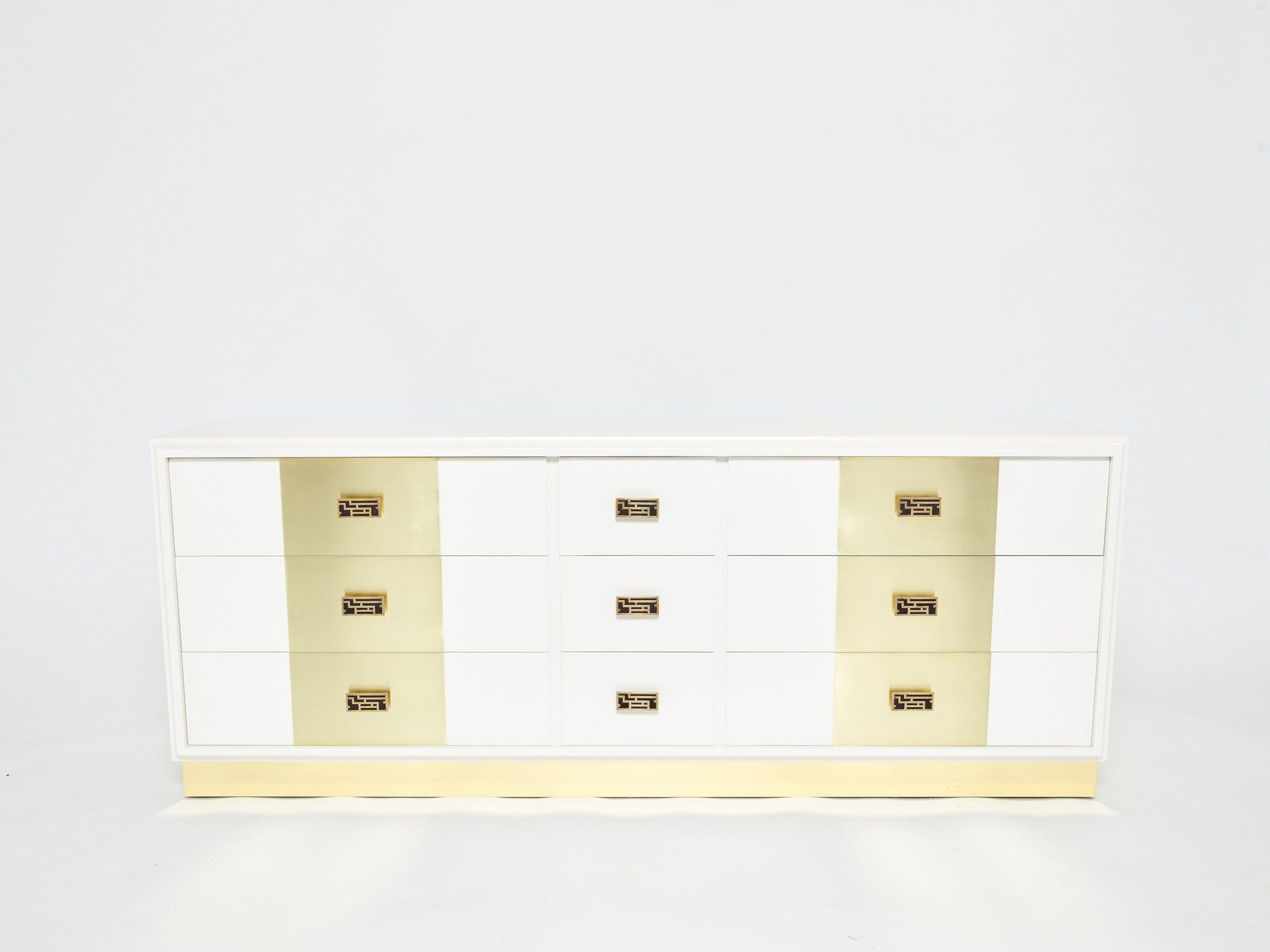 Commode en Laiton Laqué Blanc par Luciano Frigerio, 1970s