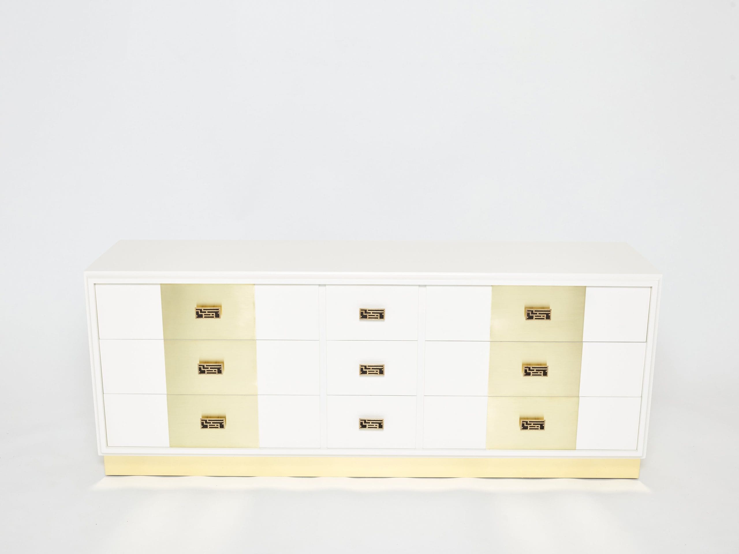 Commode en Laiton Laqué Blanc par Luciano Frigerio, 1970s