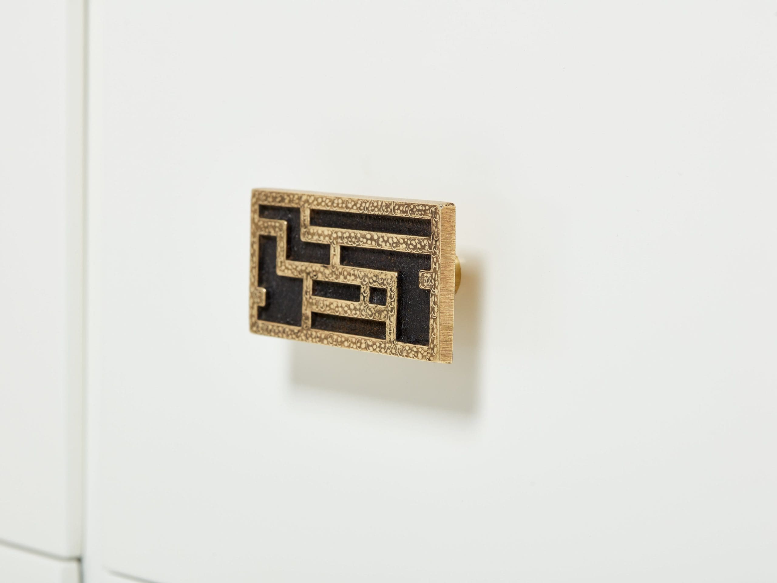 Commode en Laiton Laqué Blanc par Luciano Frigerio, 1970s