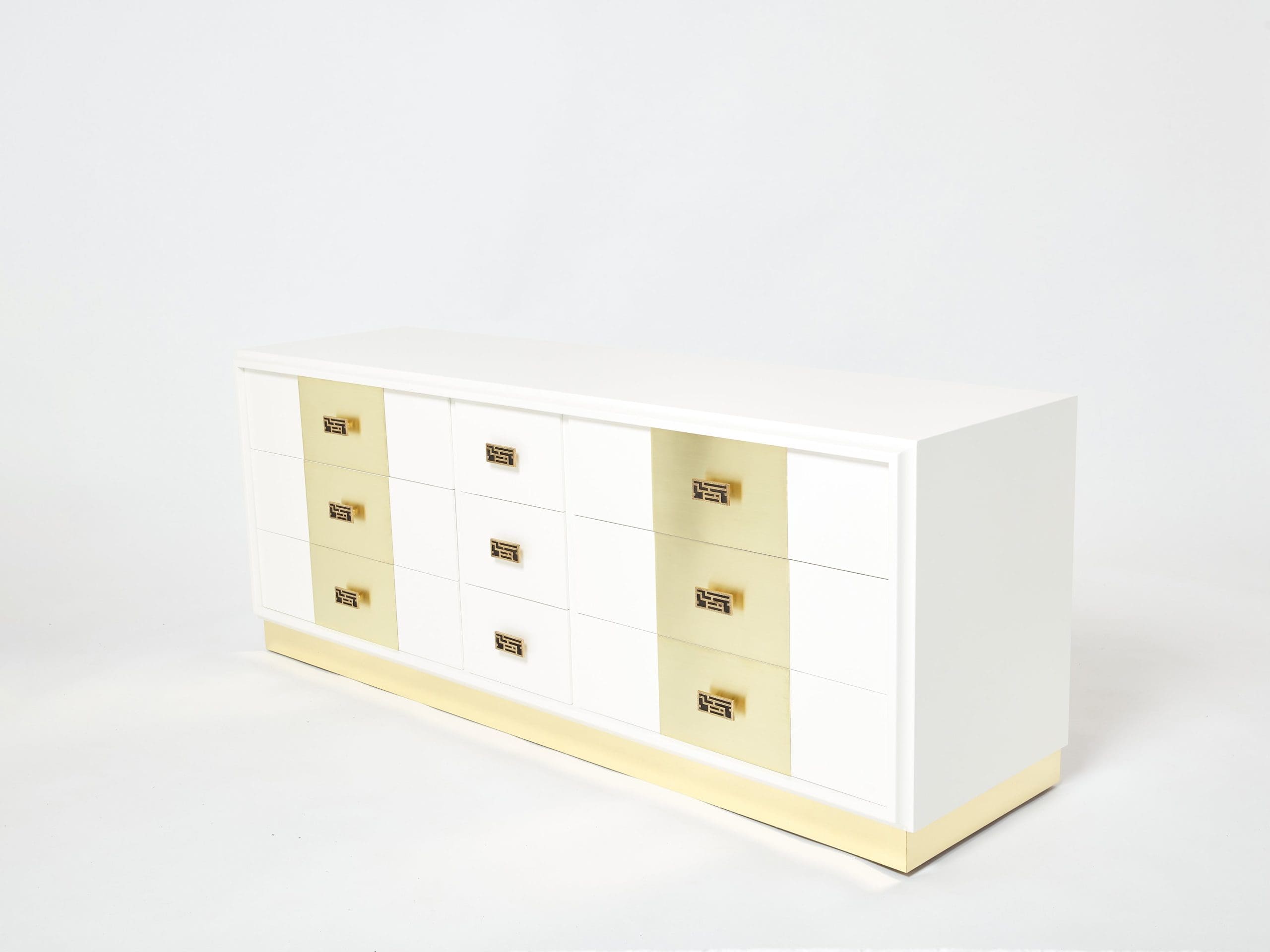 Commode en Laiton Laqué Blanc par Luciano Frigerio, 1970s