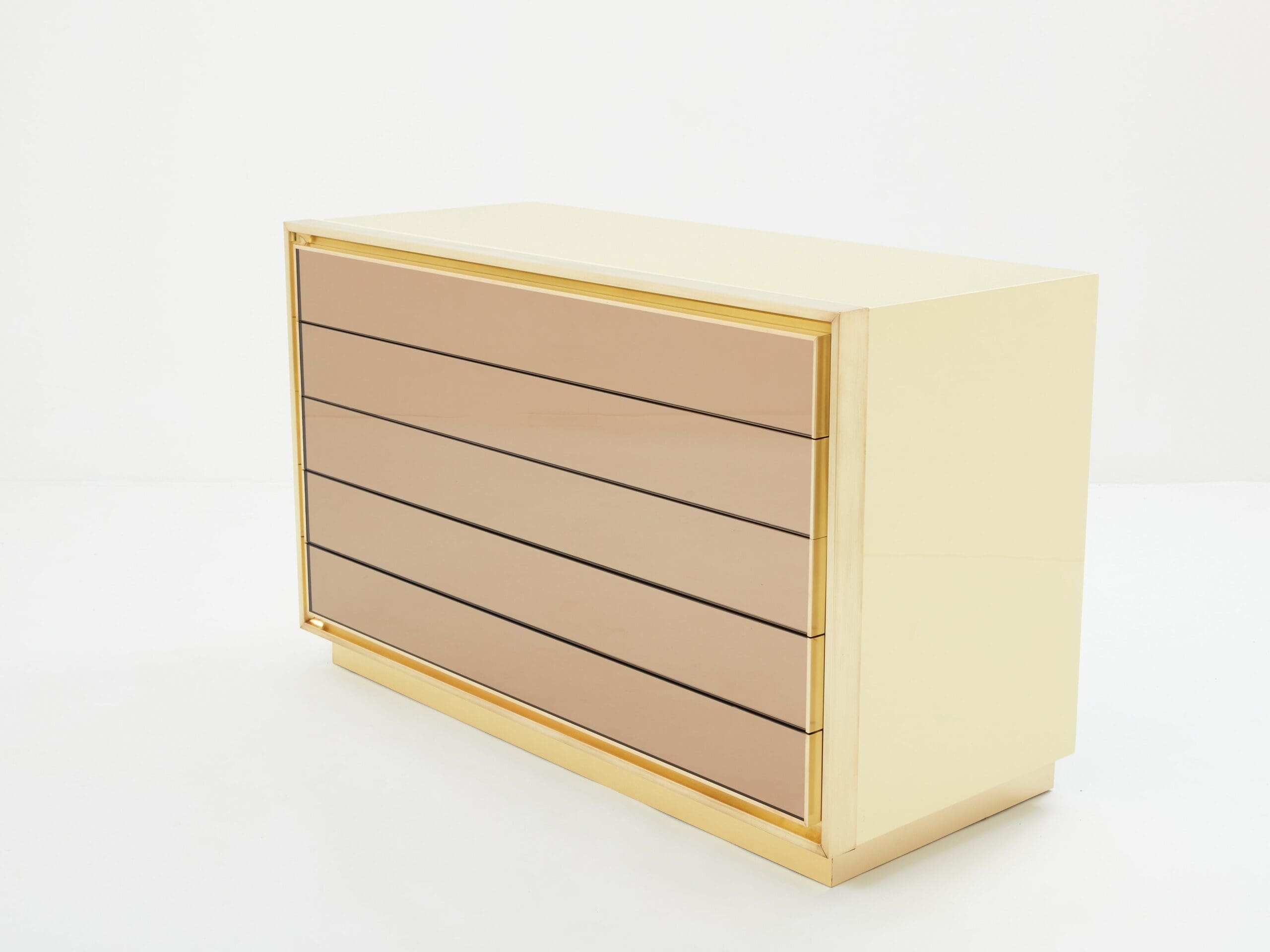 Commode en Laque Crème et Laiton par Maison Jansen, Années 1970