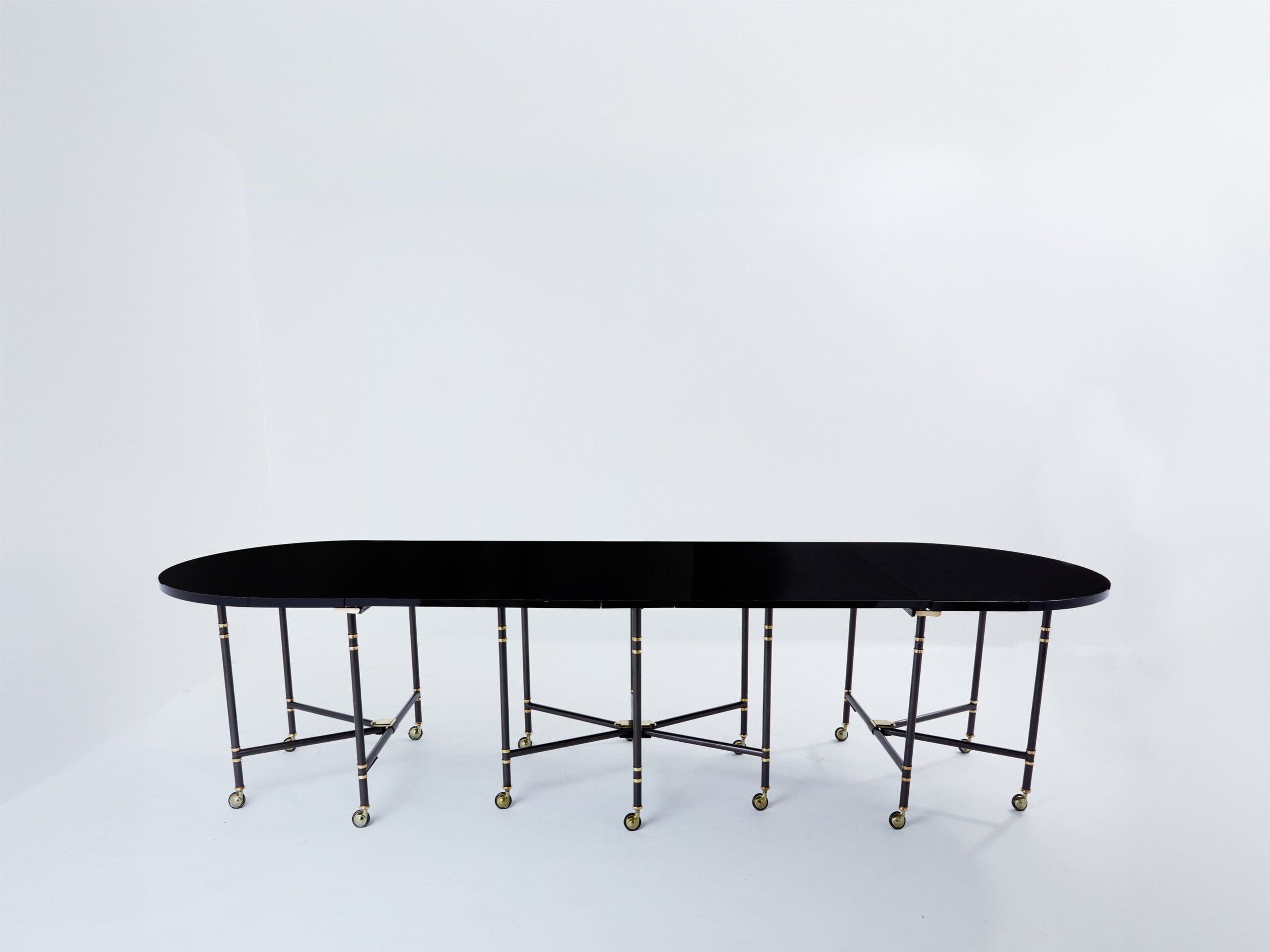 Table de Salle à Manger « Royal » par Maison Jansen, Plateau Noir Laqué, Années 1960