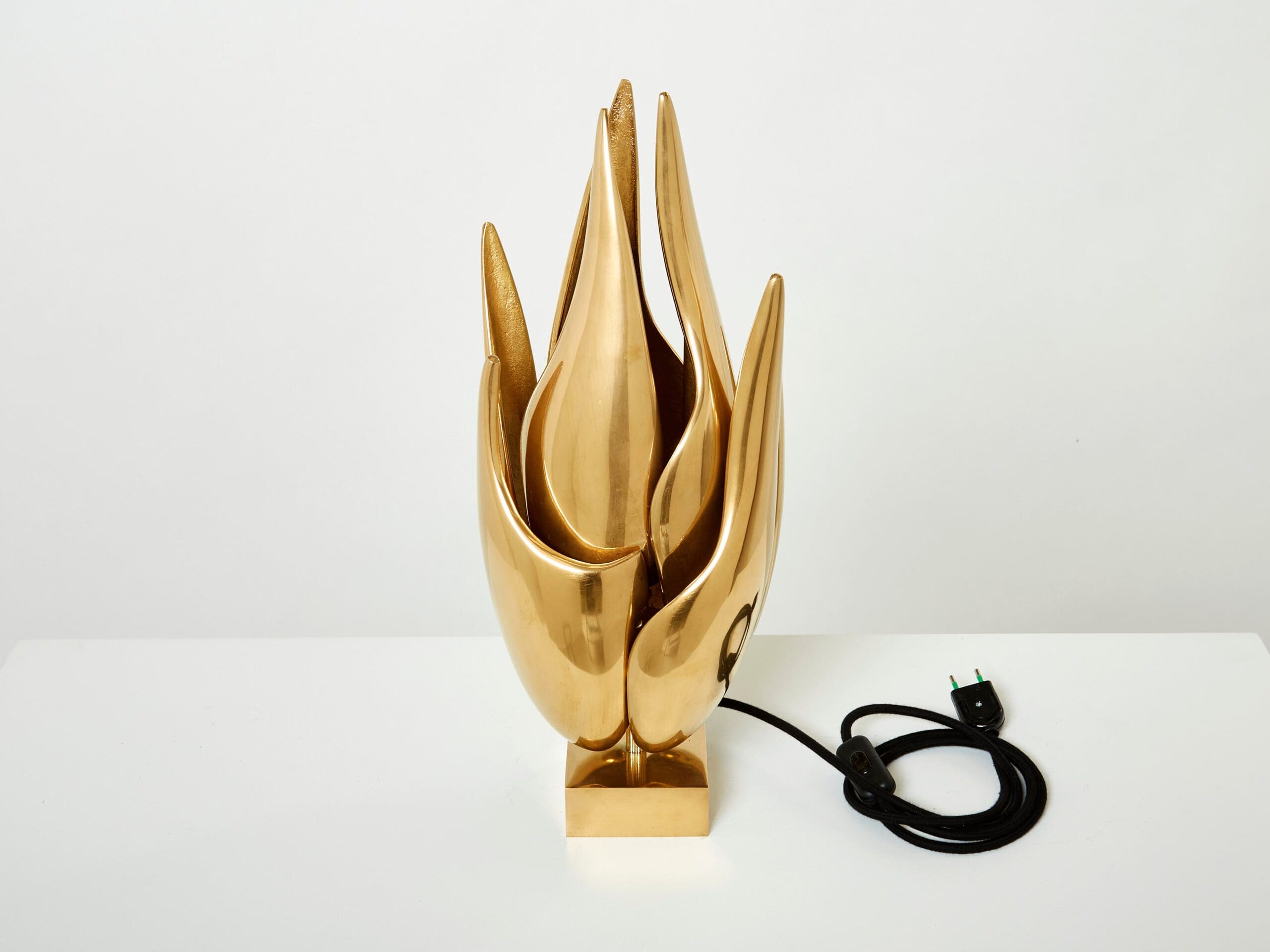 Lampe-Sculpture en Bronze Doré « Flamme » par Michel Armand, 1970s