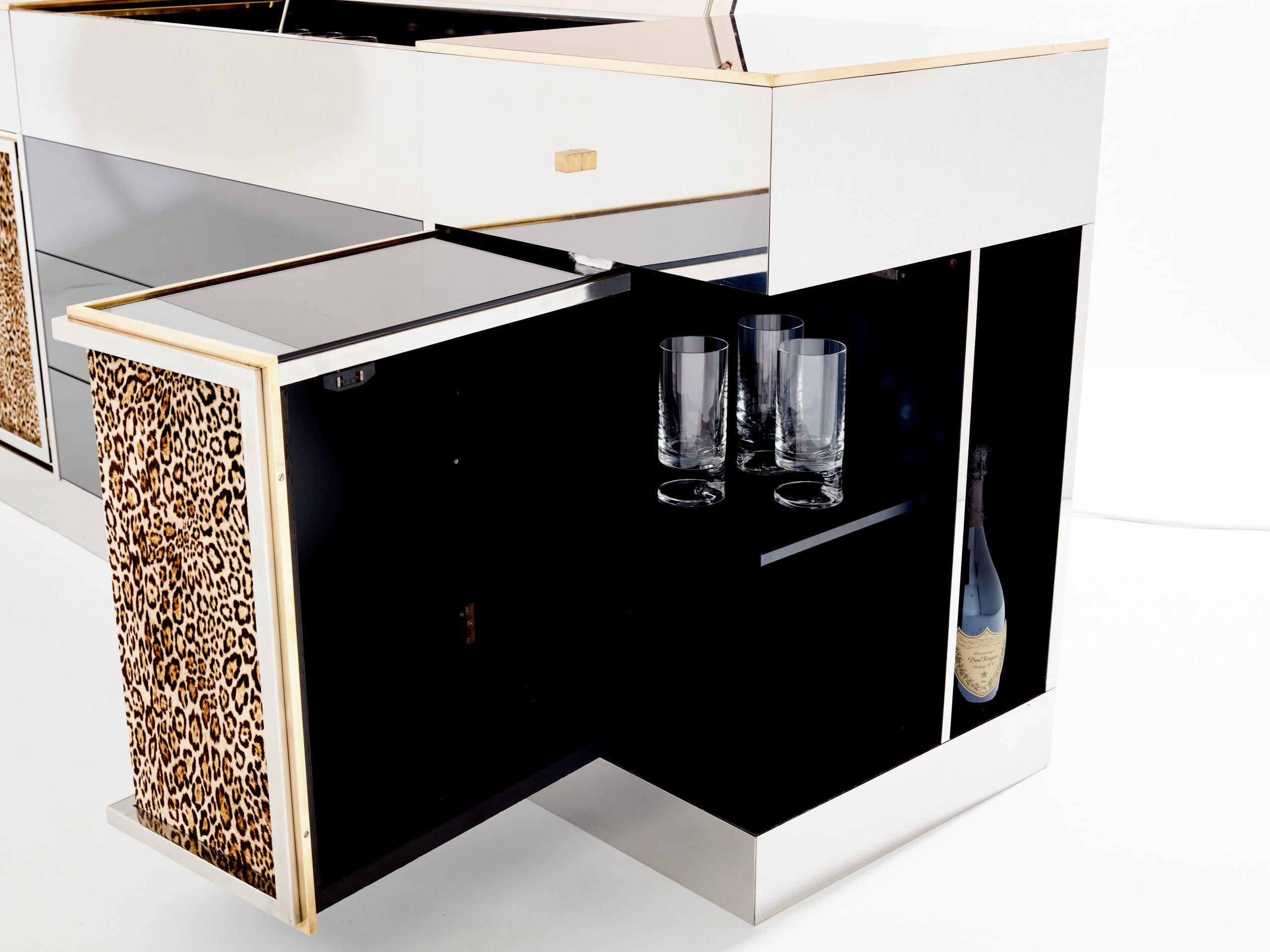 Buffet de Bar Unique de Michel Pigneres (1969)