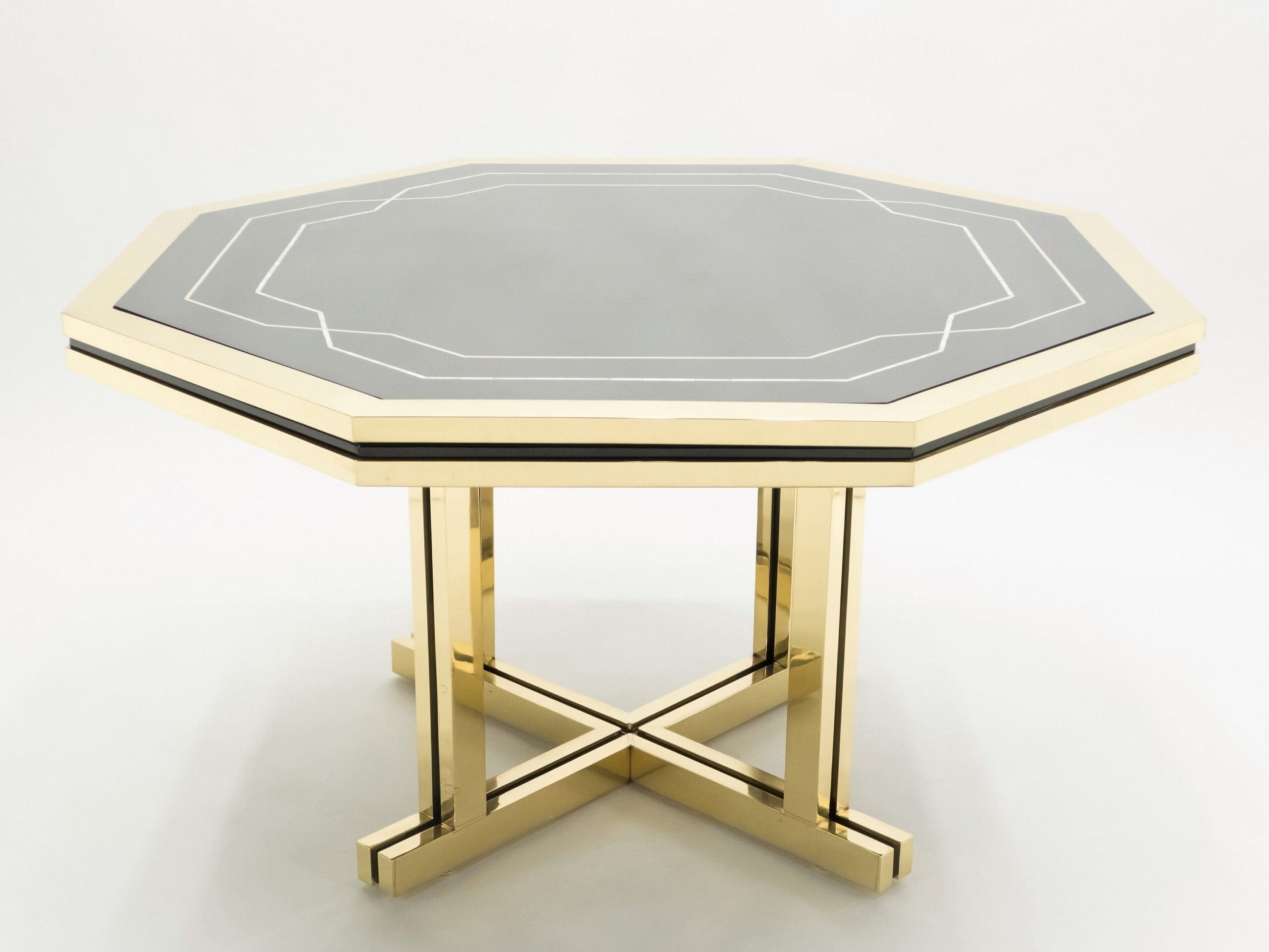 Table à Manger Octogonale en Laque Noire et Laiton de Maison Jansen, Années 1970