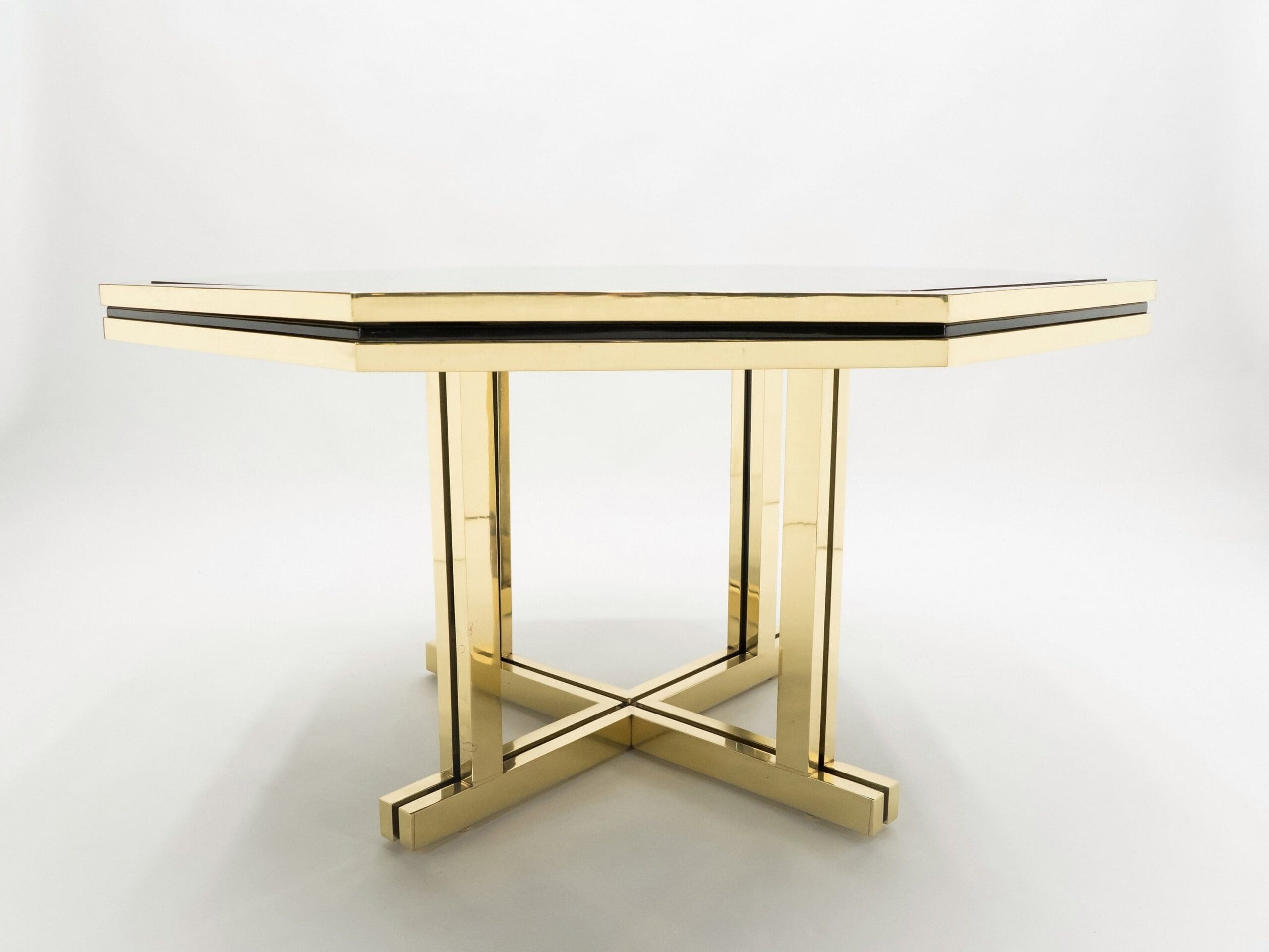 Table à Manger Octogonale en Laque Noire et Laiton de Maison Jansen, Années 1970