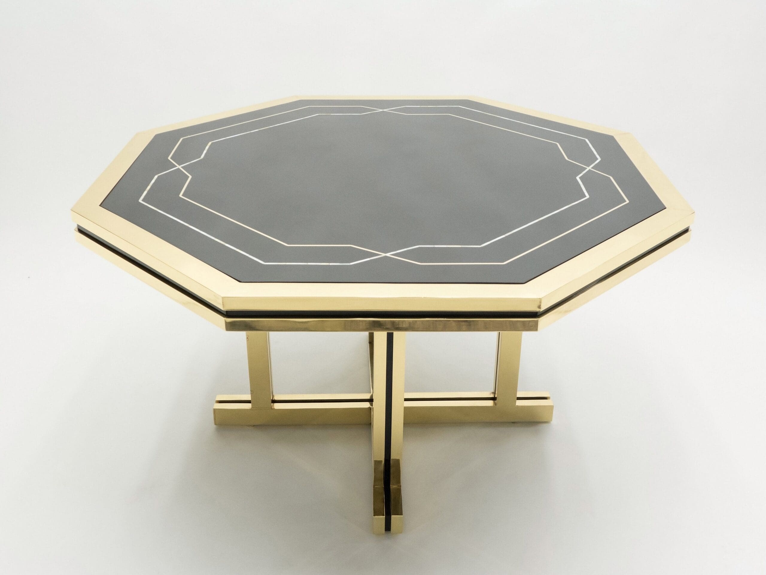 Table à Manger Octogonale en Laque Noire et Laiton de Maison Jansen, Années 1970
