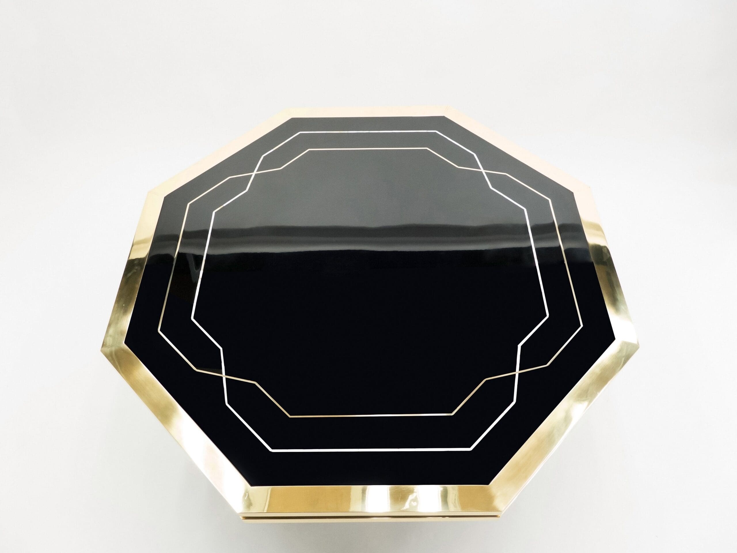 Table à Manger Octogonale en Laque Noire et Laiton de Maison Jansen, Années 1970
