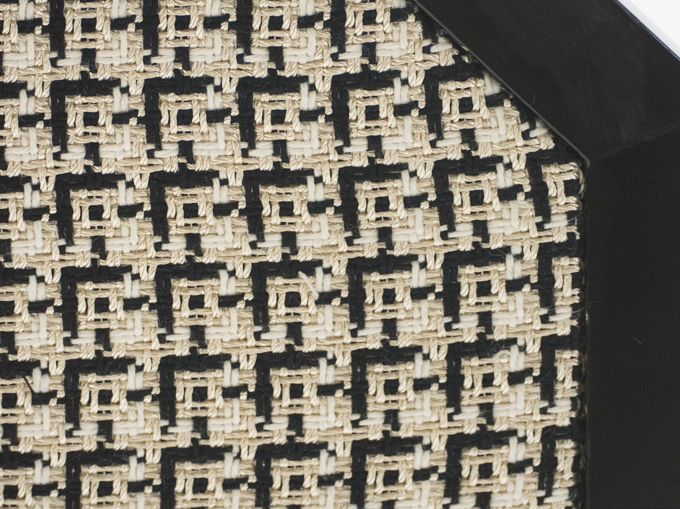 Paire de Fauteuils en Laque Noire par J.C. Mahey, Années 1970