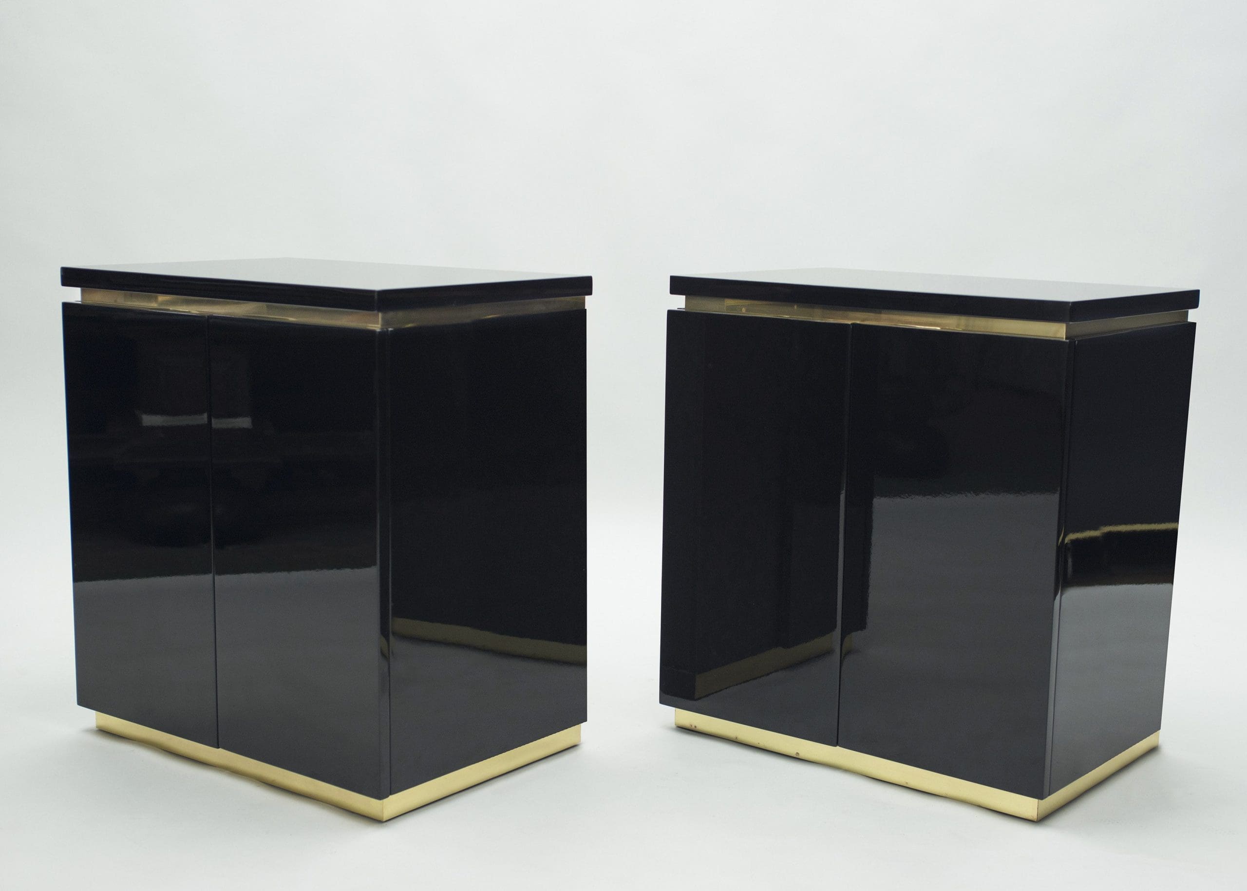 Paire de Petits Cabinets en Laque Noire par J.C. Mahey, Années 1970