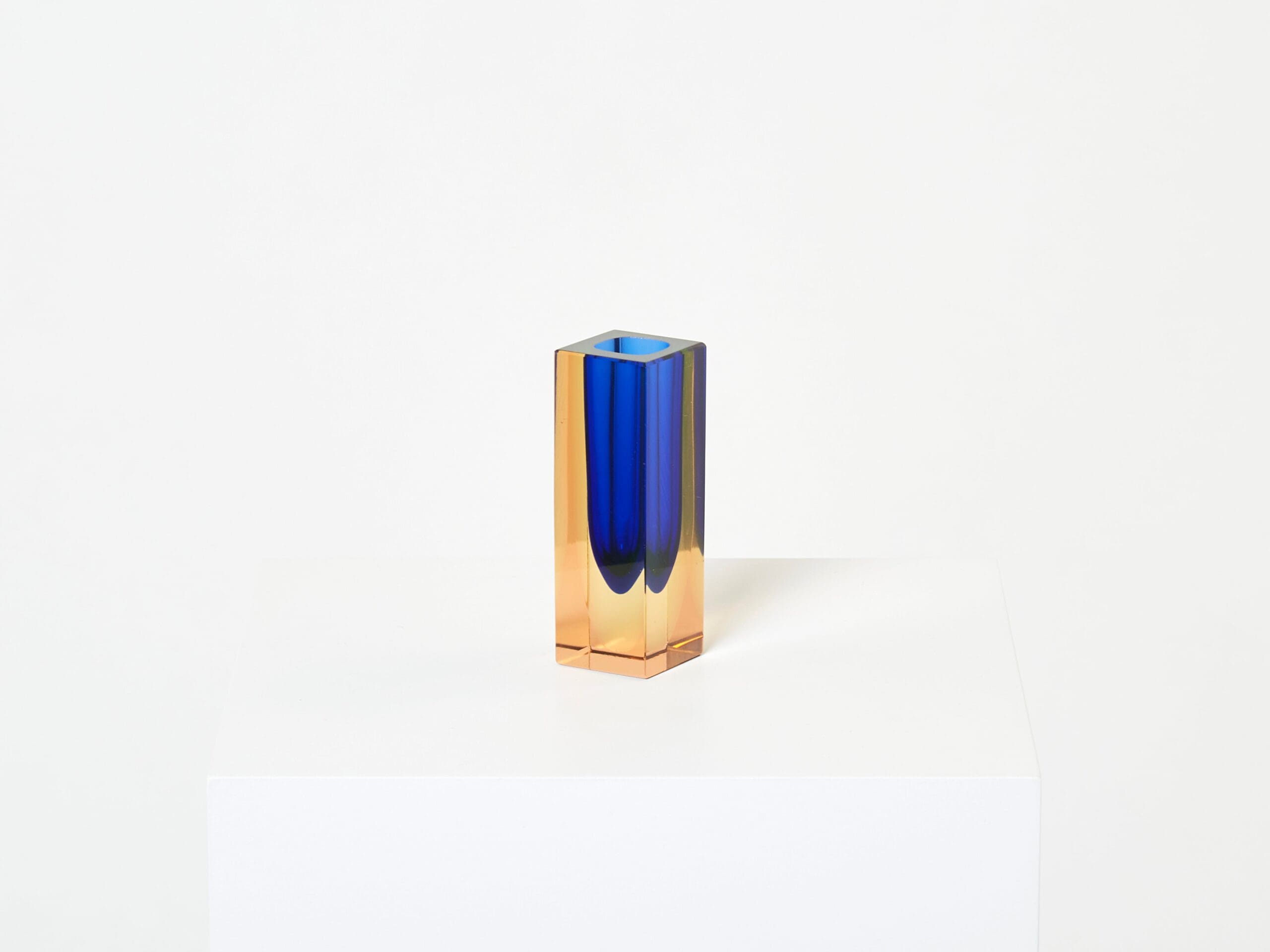 Vase Facetté Tricolore Sommerso en Verre Murano des Années 1970