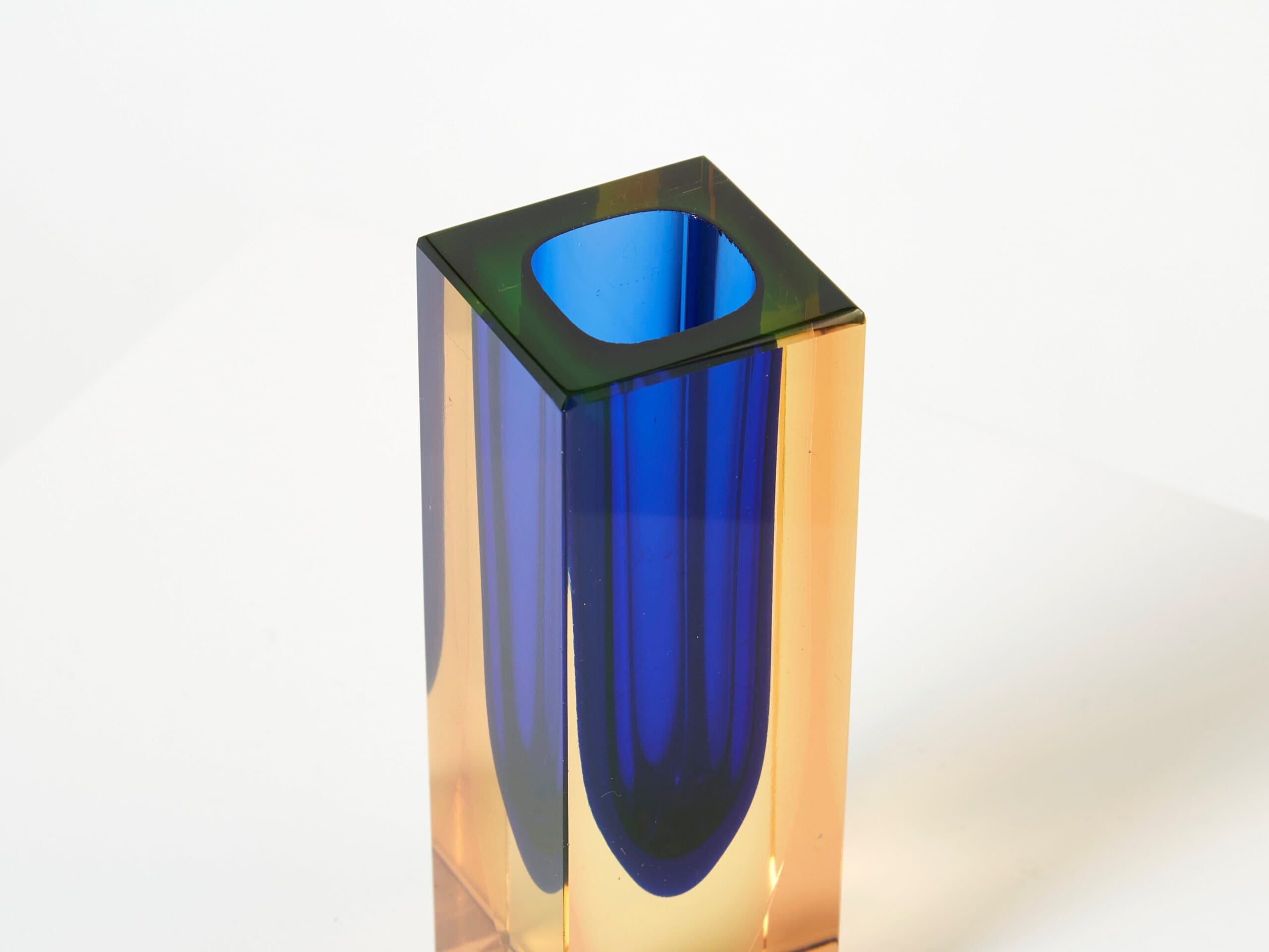 Vase Facetté Tricolore Sommerso en Verre Murano des Années 1970