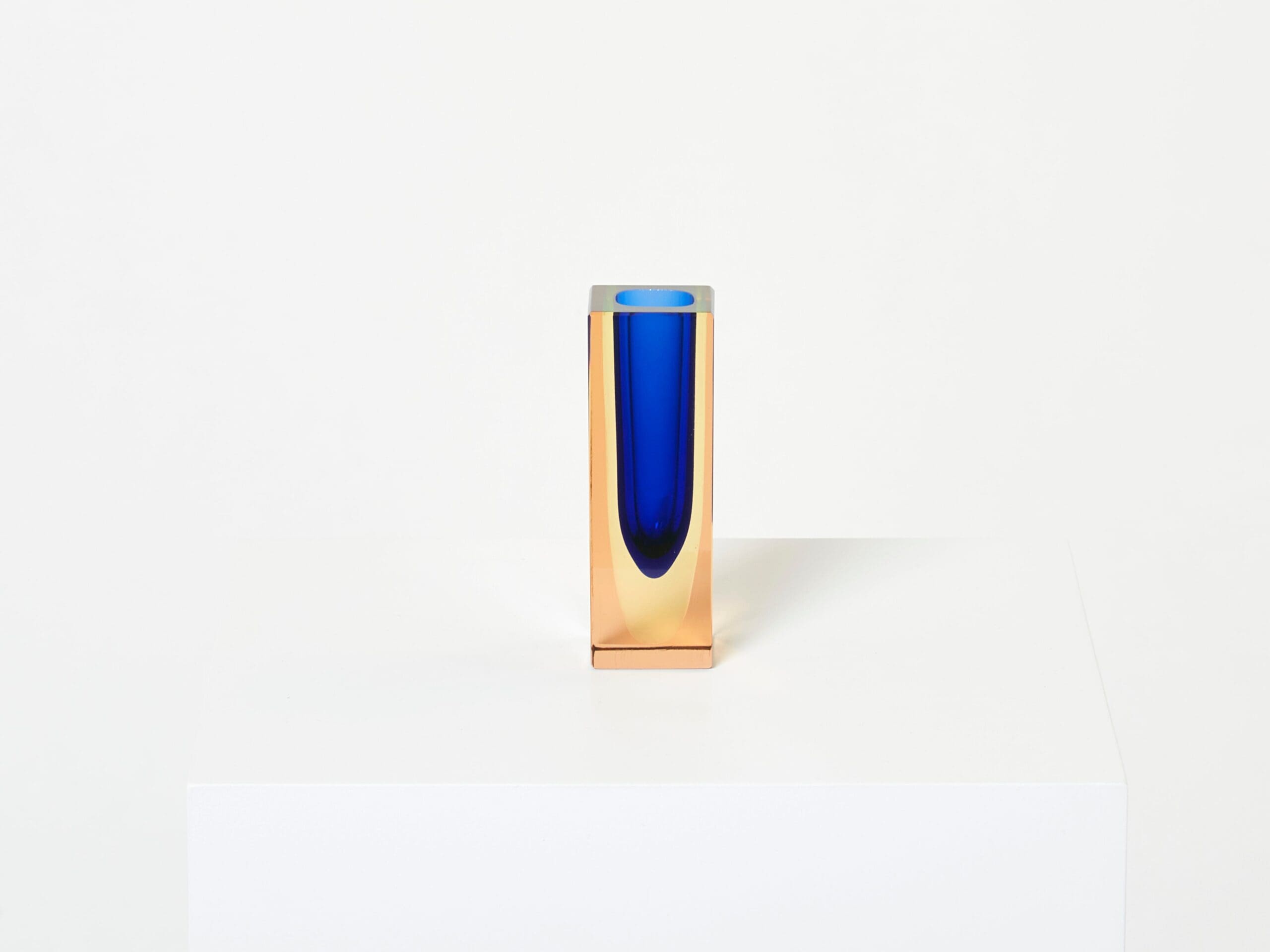 Vase Facetté Tricolore Sommerso en Verre Murano des Années 1970