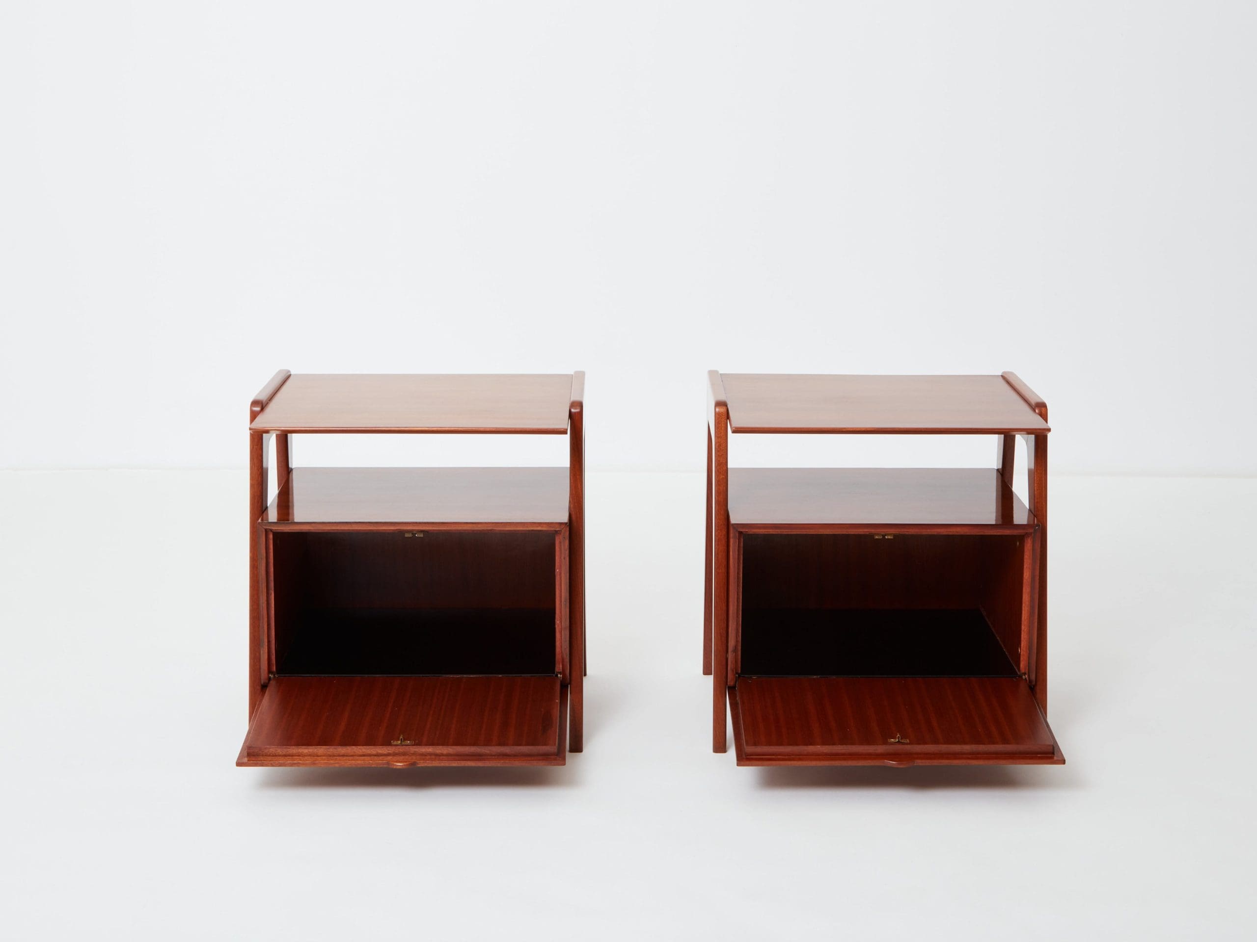 Paire de Tables de Nuit en Acajou par Silvio Cavatorta, Années 1950