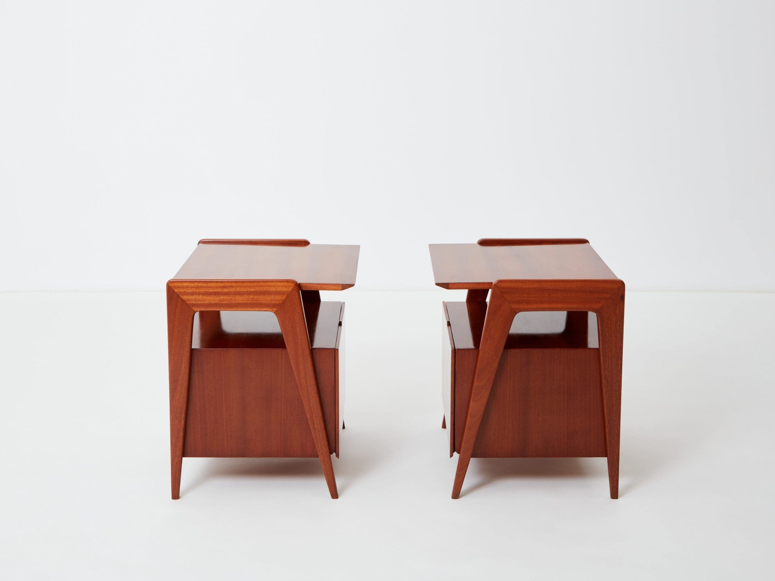 Paire de Tables de Nuit en Acajou par Silvio Cavatorta, Années 1950