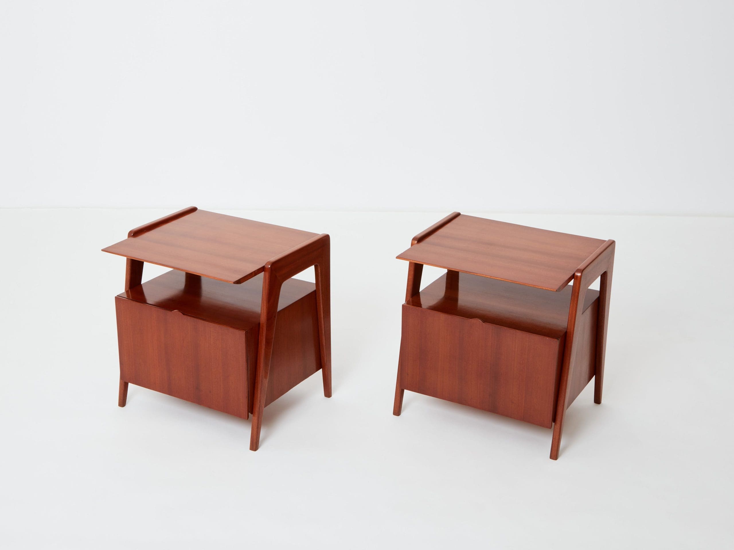 Paire de Tables de Nuit en Acajou par Silvio Cavatorta, Années 1950