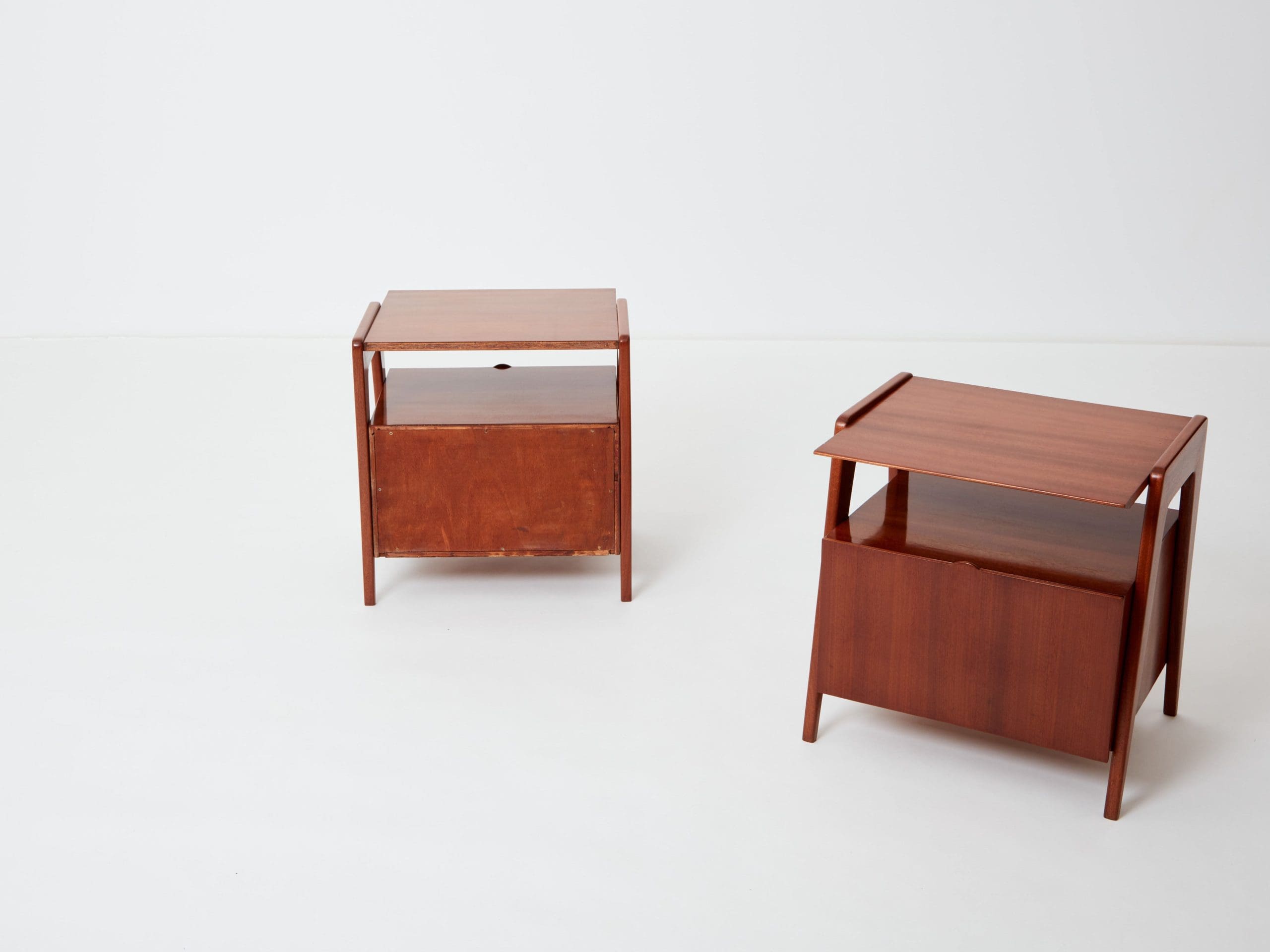 Paire de Tables de Nuit en Acajou par Silvio Cavatorta, Années 1950
