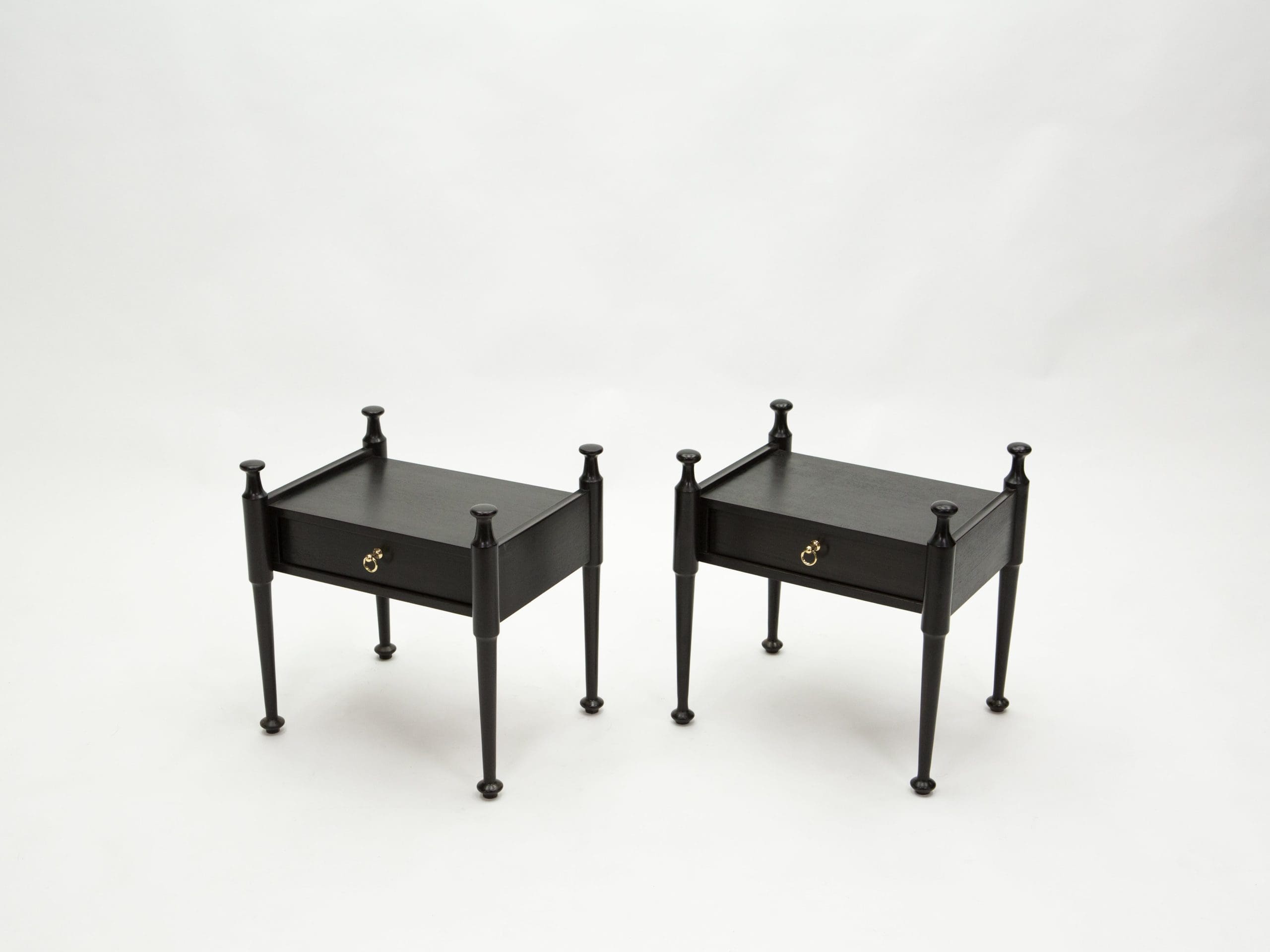 Paire de Tables de Nuit Françaises en Chêne Teinté Noir et Laiton, Années 1970