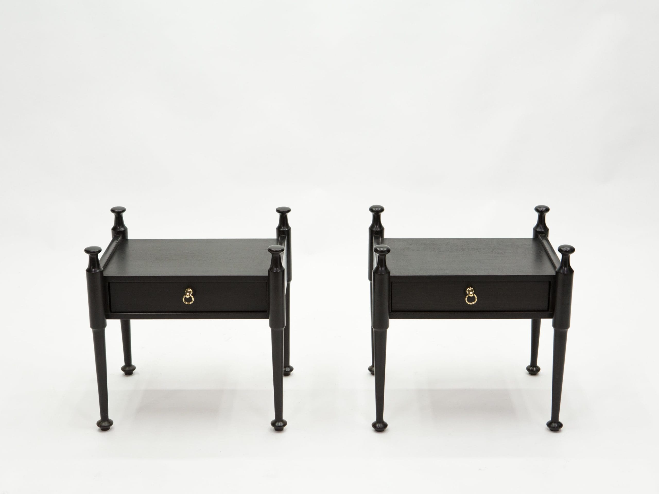 Paire de Tables de Nuit Françaises en Chêne Teinté Noir et Laiton, Années 1970