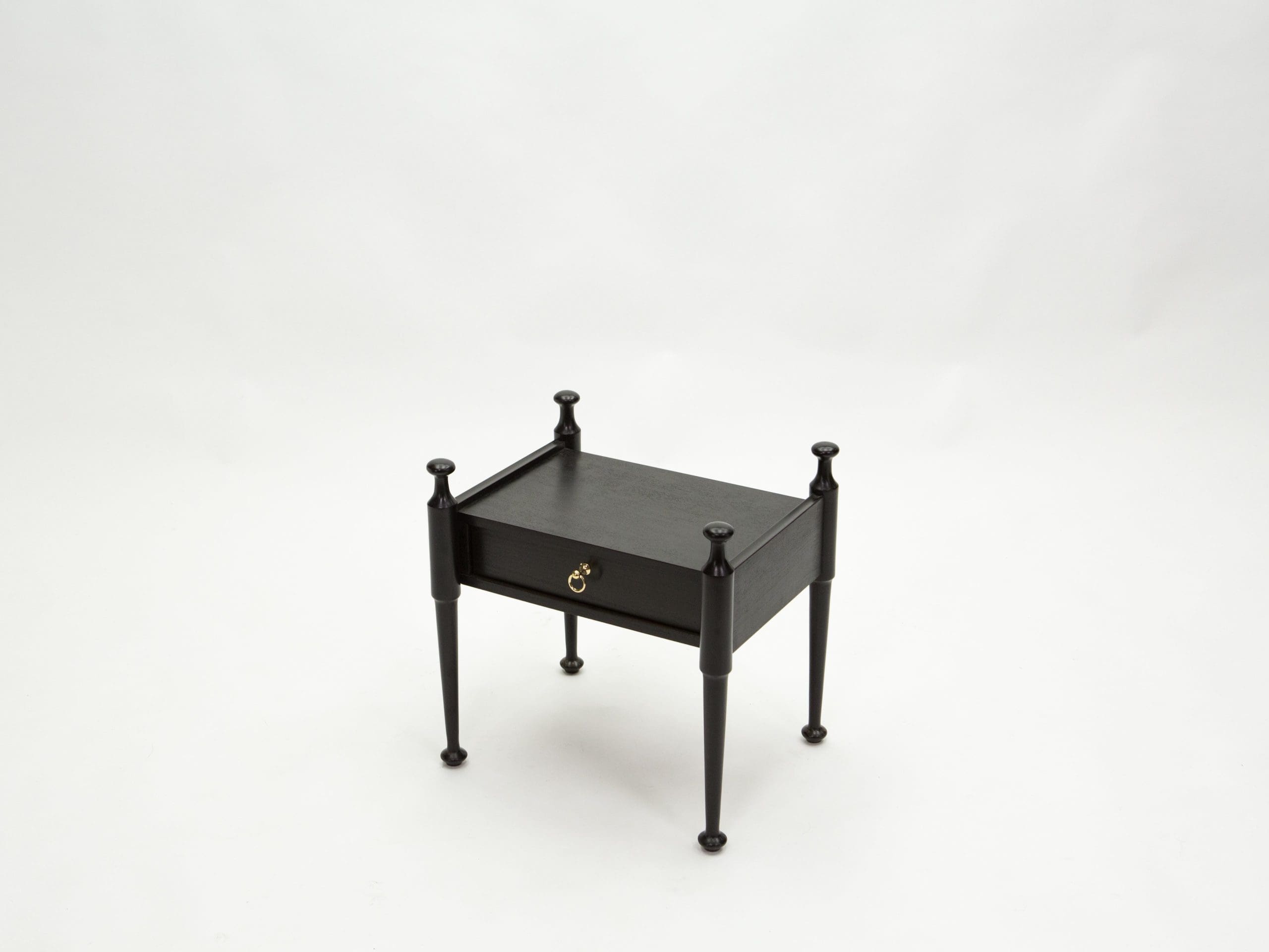 Paire de Tables de Nuit Françaises en Chêne Teinté Noir et Laiton, Années 1970