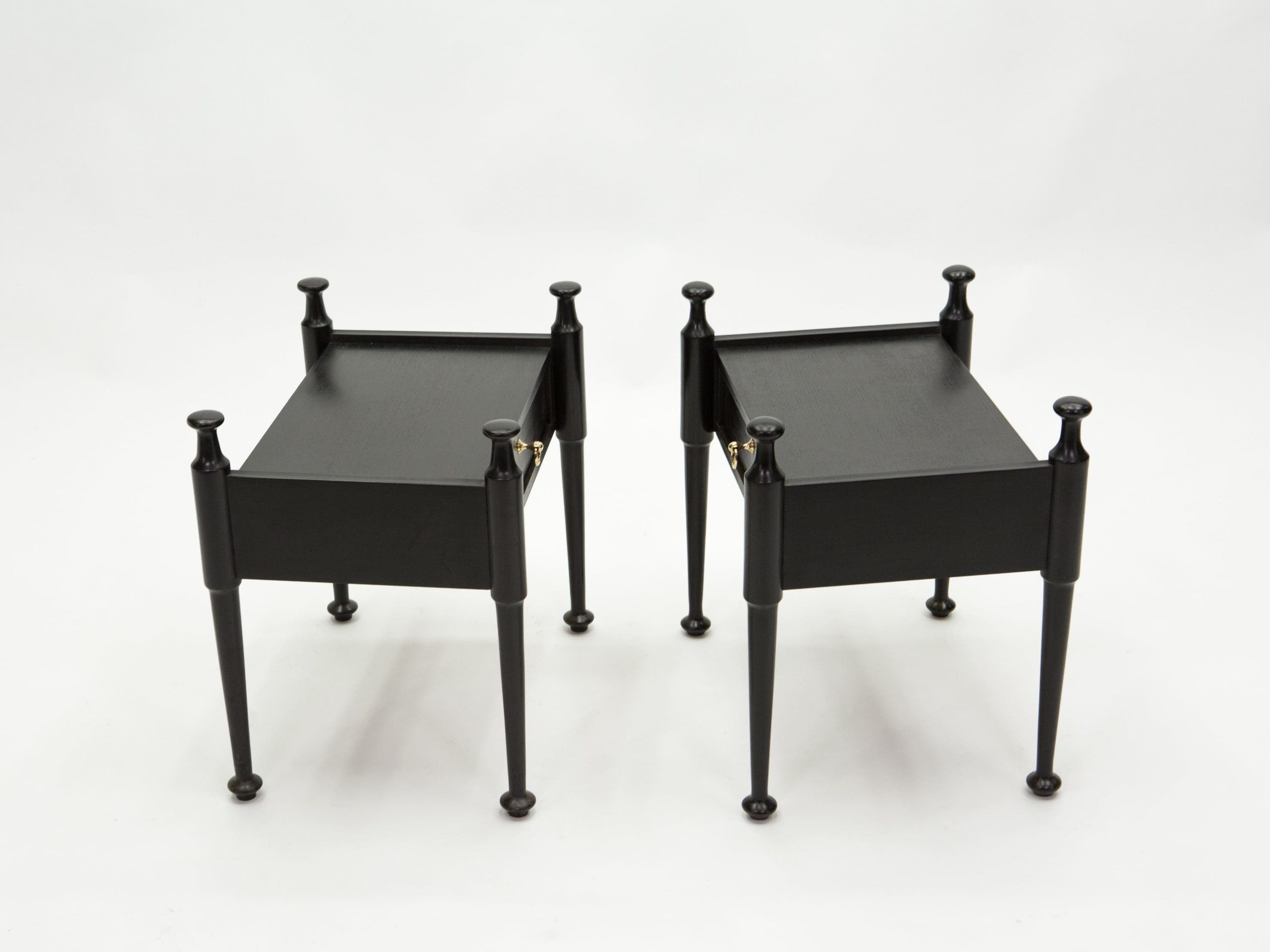 Paire de Tables de Nuit Françaises en Chêne Teinté Noir et Laiton, Années 1970