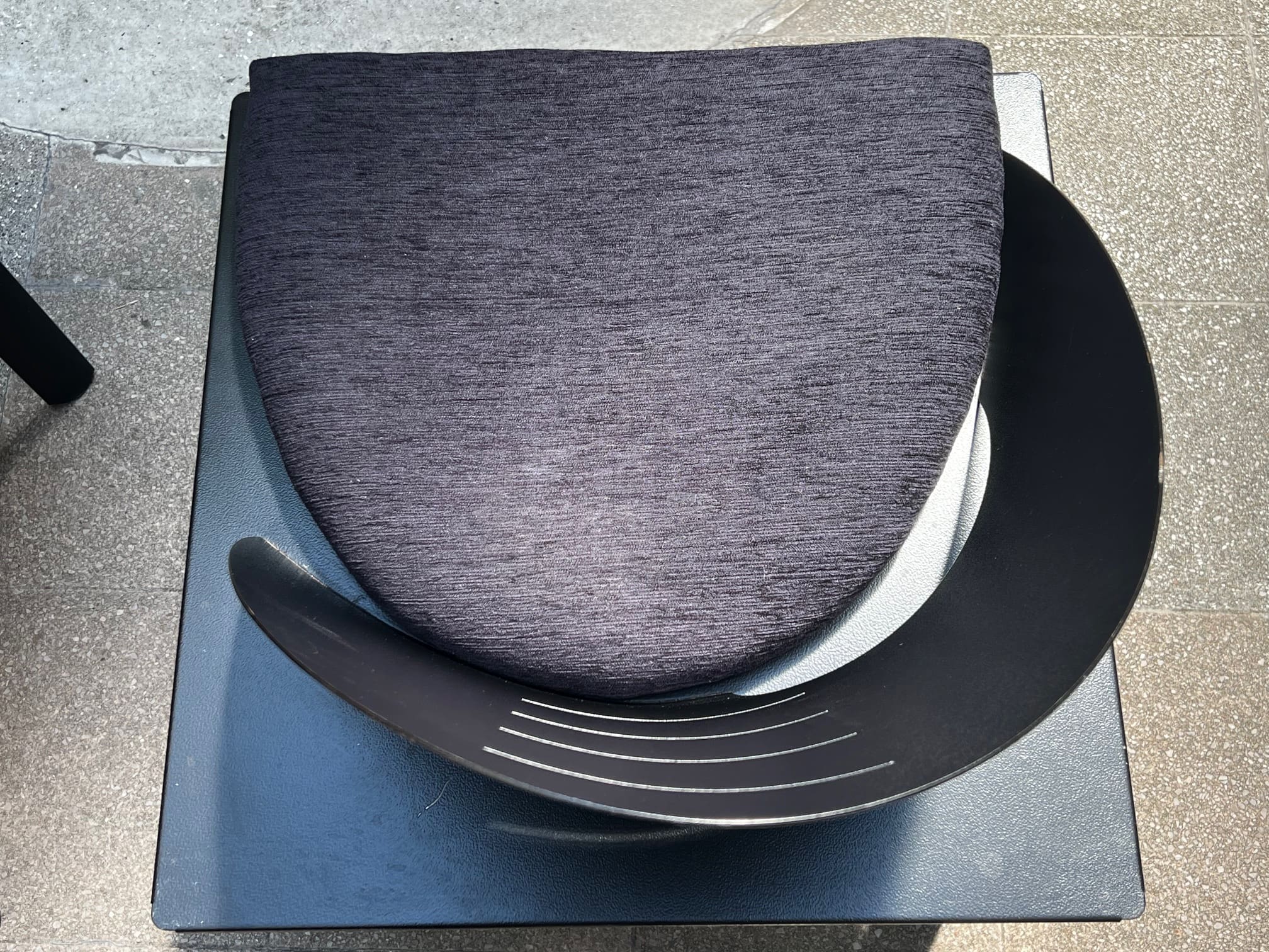 Paire de Chaises en Métal Laqué Noir par Patrice Bonneau