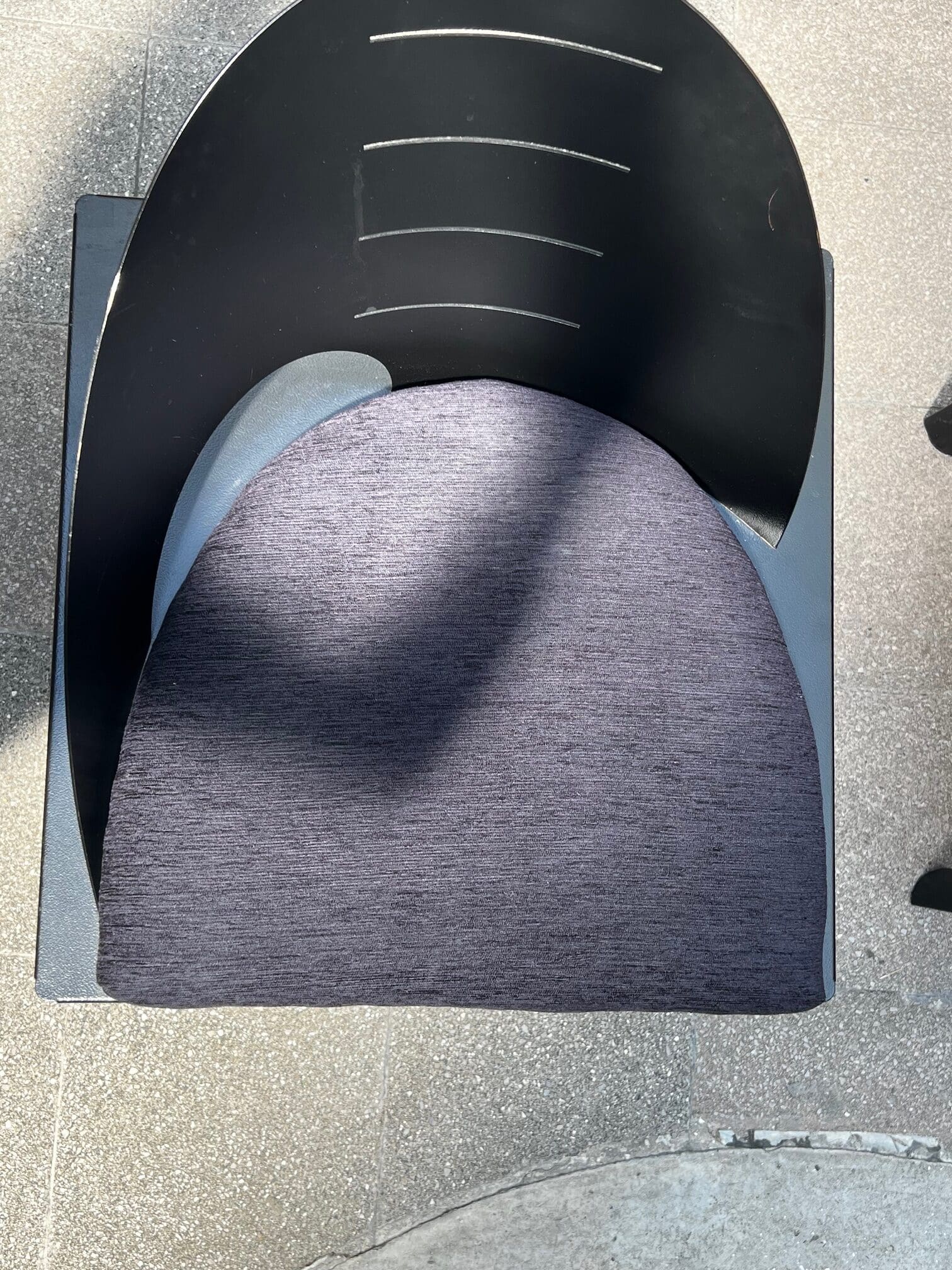 Paire de Chaises en Métal Laqué Noir par Patrice Bonneau