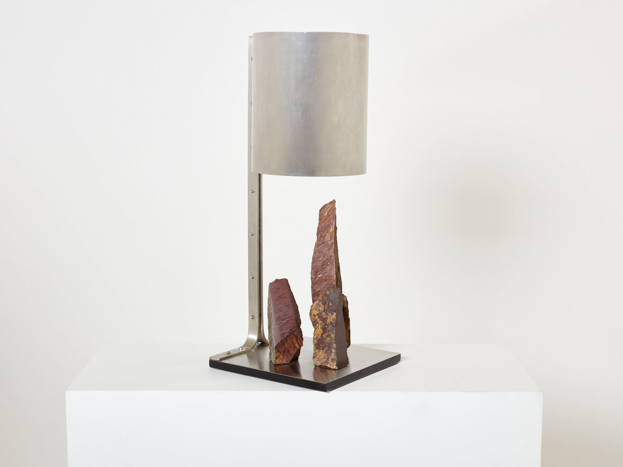 Lampe Brutaliste par Philippe Jean en Acier et Schiste Rouge, Années 1970