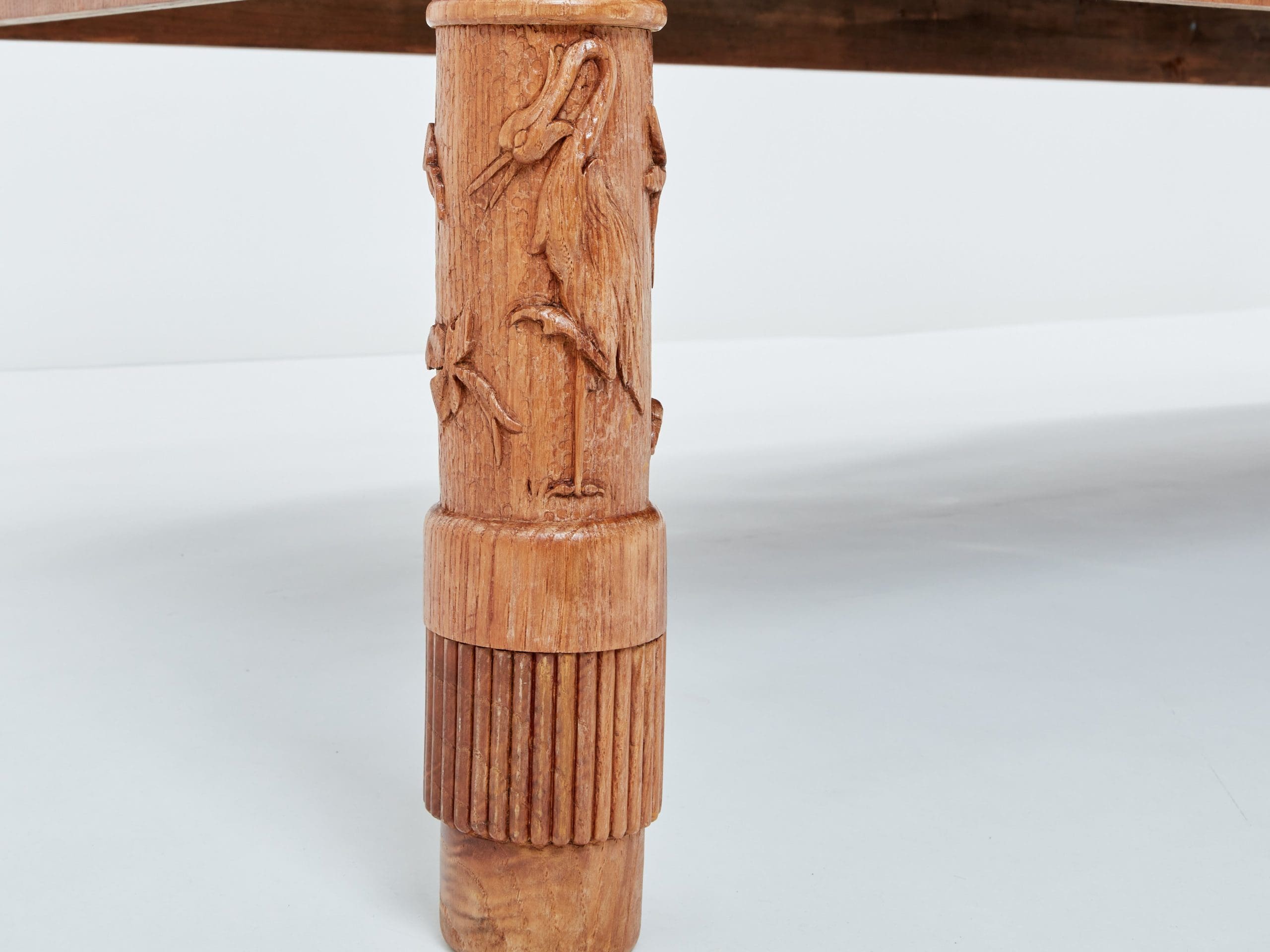 Table Basse Monumentale en Frêne Sculpté par Pier Luigi Colli, Années 1950