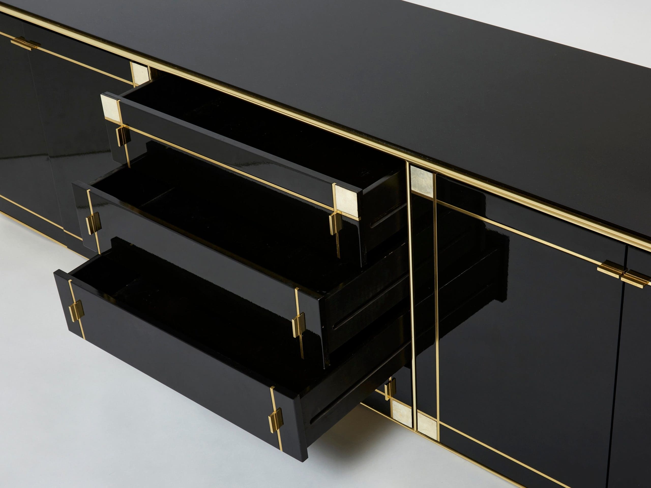 Sideboard Pierre Cardin en Laiton et Laque Noire avec Incrustations en Nacre, Années 1980