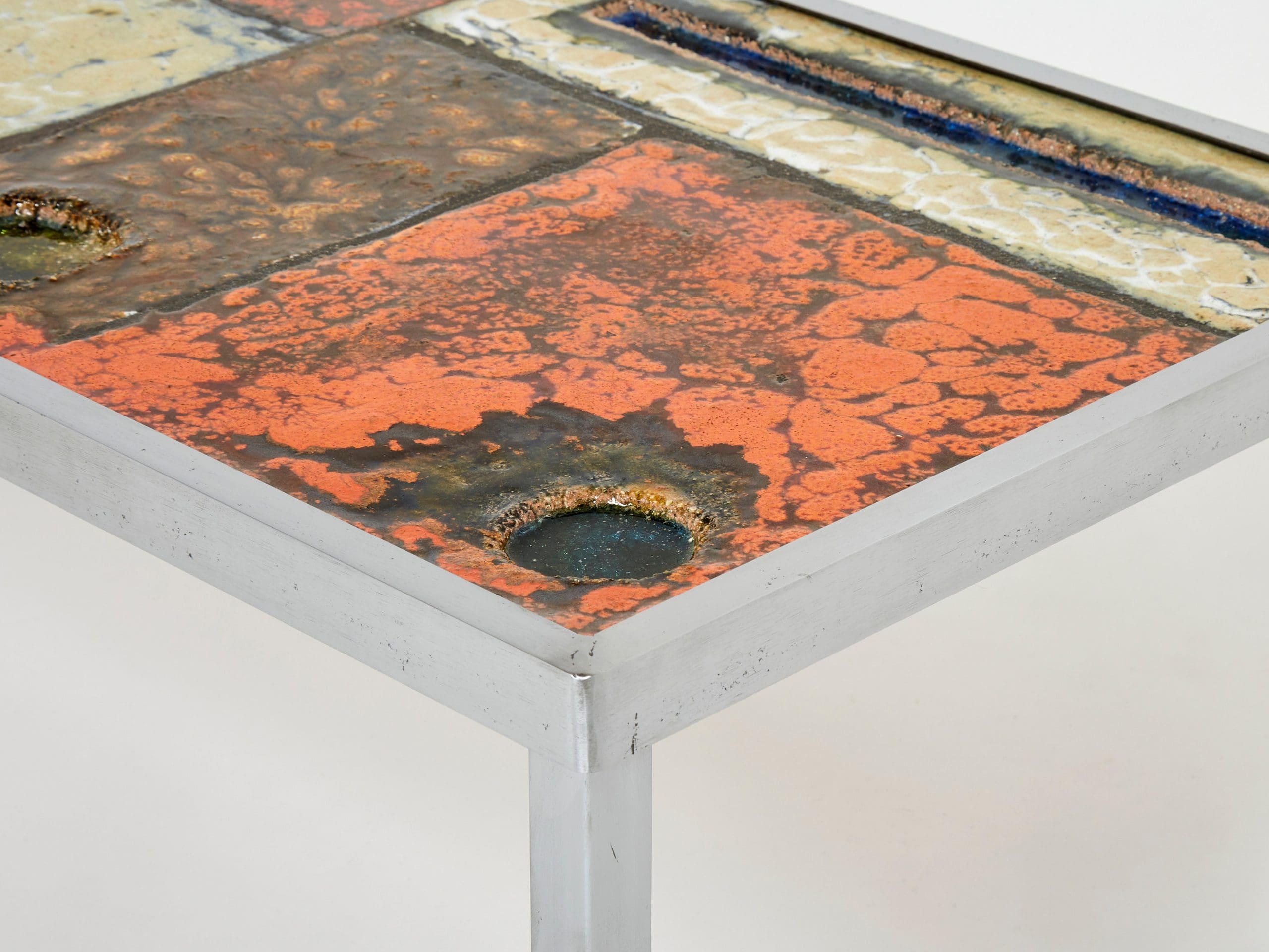 Table Basse des Frères Cloutier : Une Fusion d’Art et de Design des Années 50