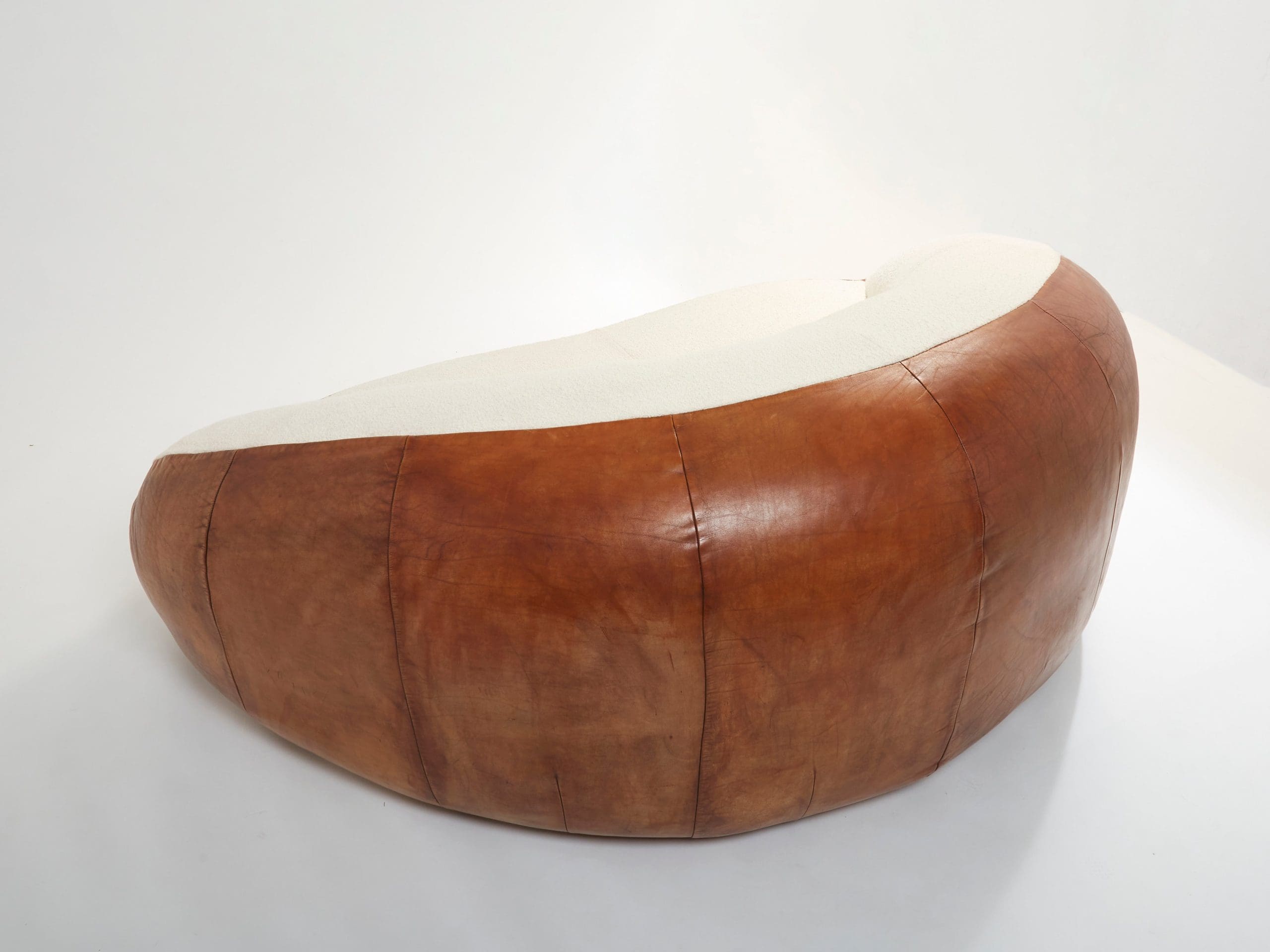Ensemble de Deux Canapés Croissant par Raphaël Raffel, Cuir et Bouclé, Années 1970