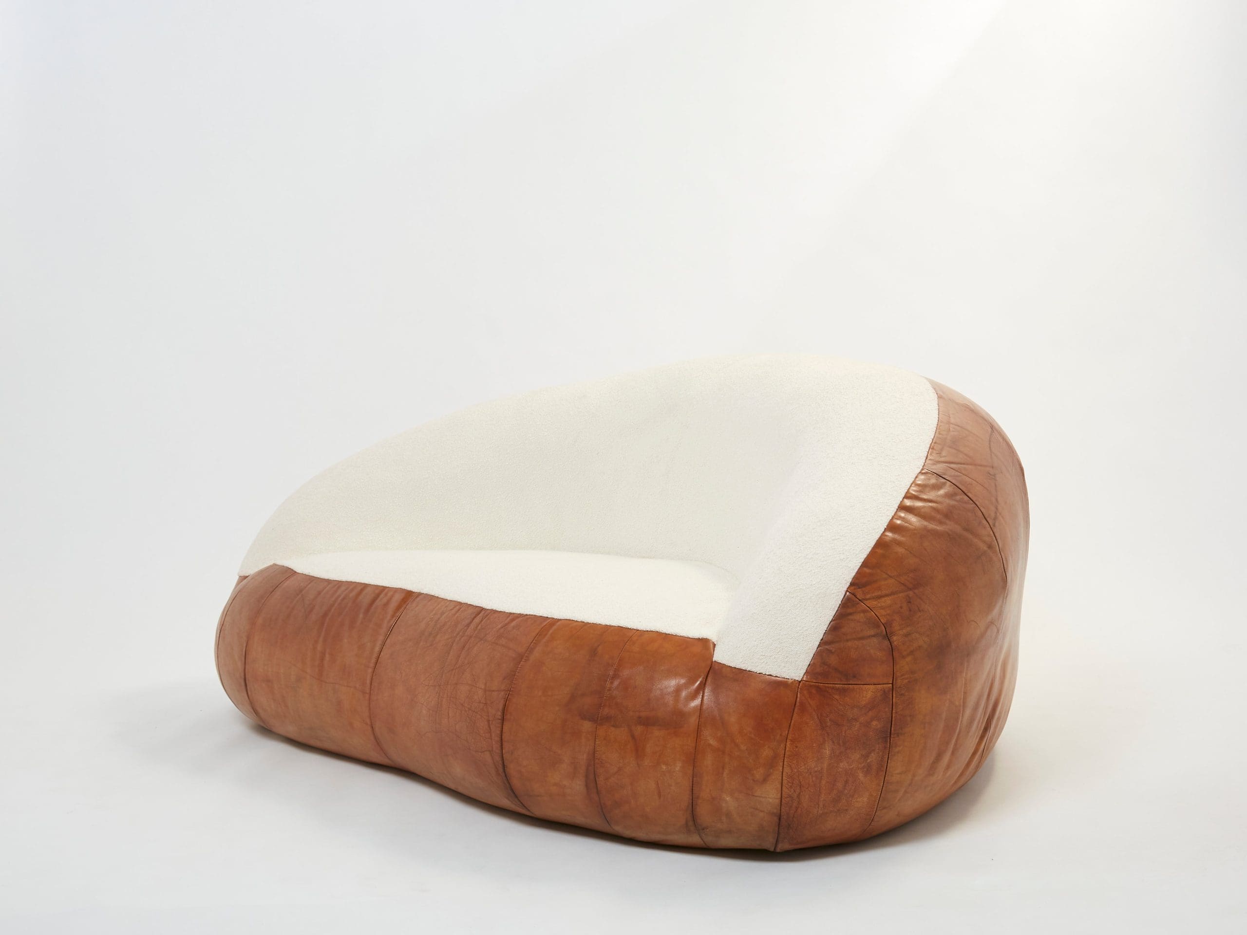 Ensemble de Deux Canapés Croissant par Raphaël Raffel, Cuir et Bouclé, Années 1970