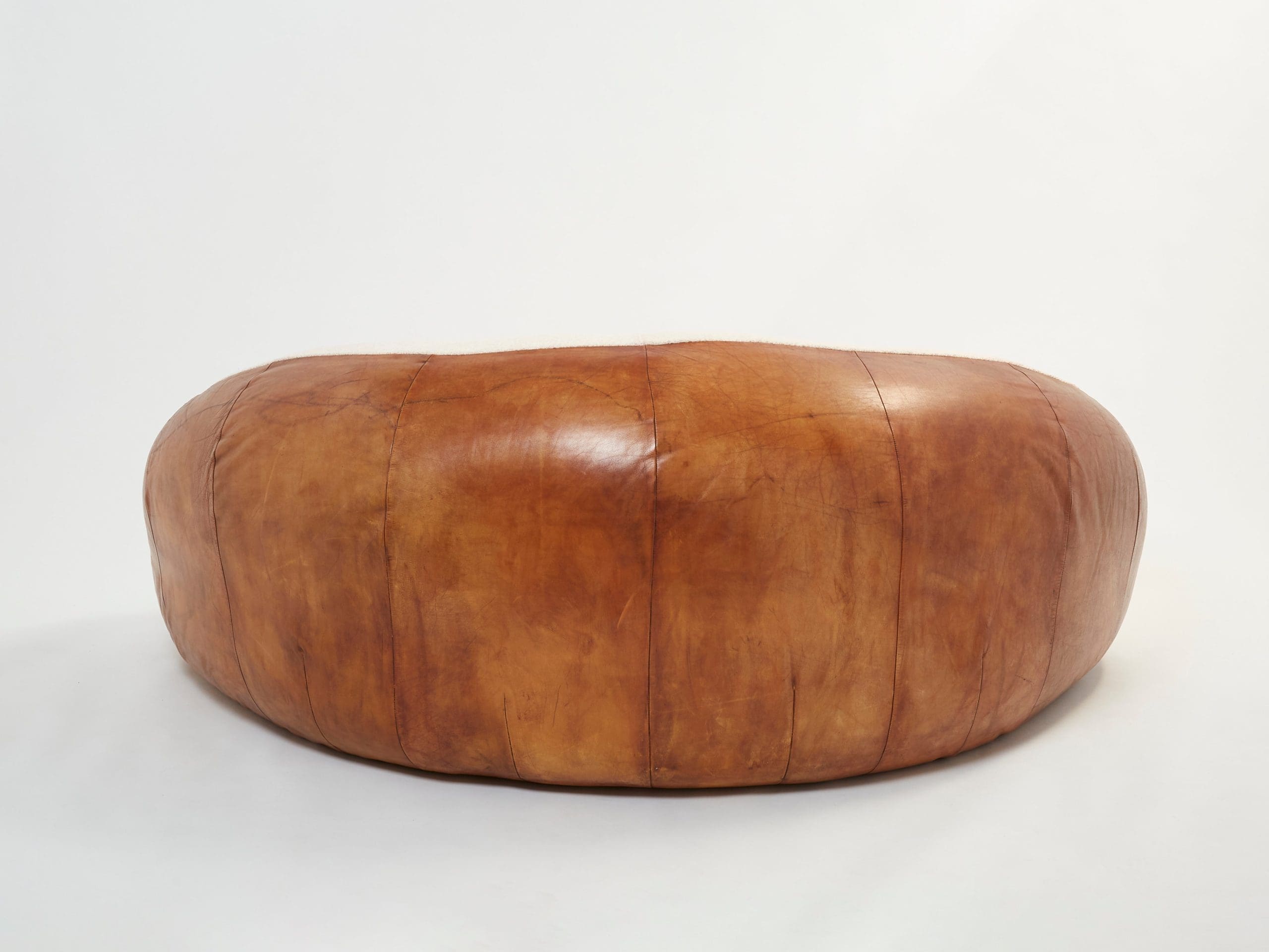 Ensemble de Deux Canapés Croissant par Raphaël Raffel, Cuir et Bouclé, Années 1970