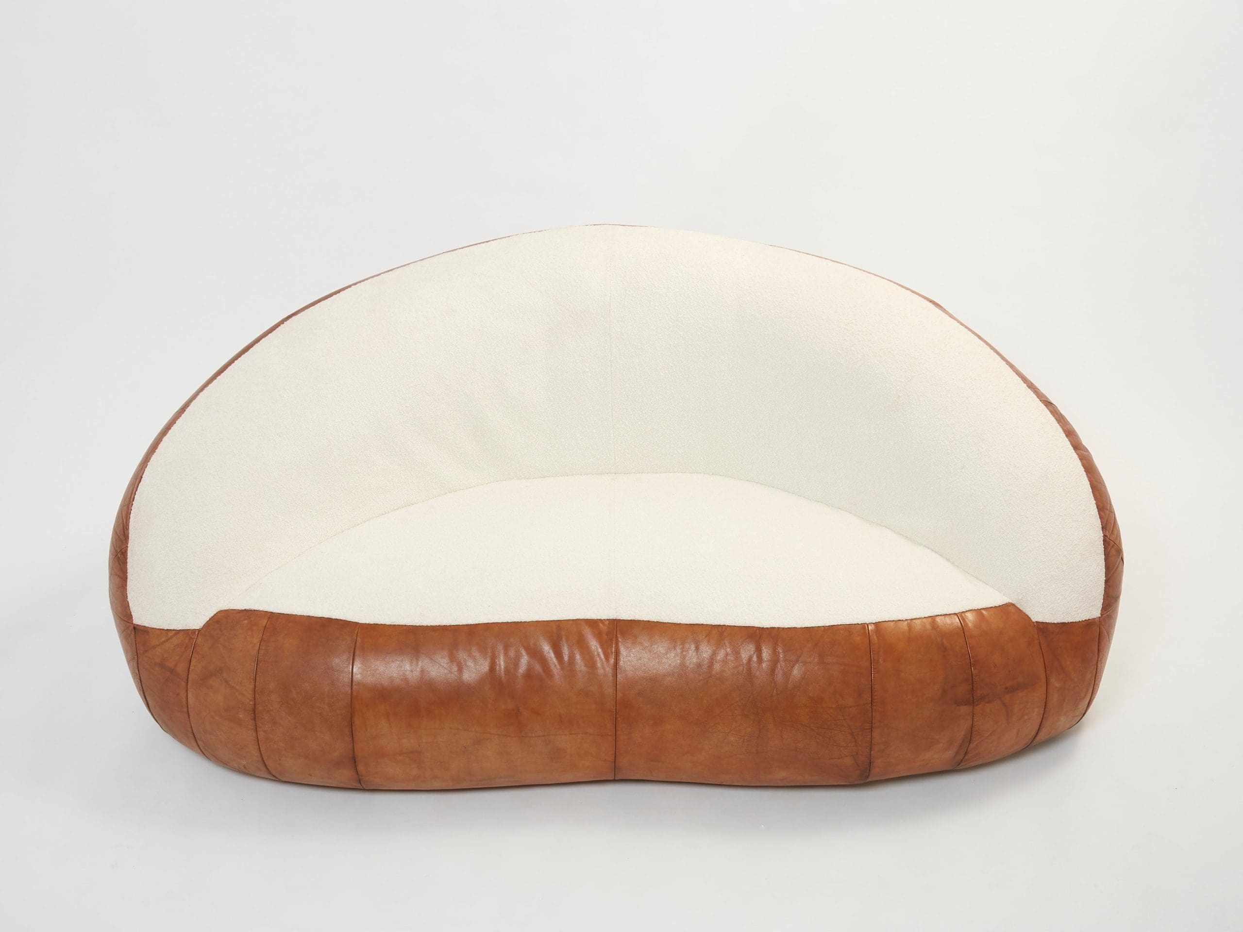 Ensemble de Deux Canapés Croissant par Raphaël Raffel, Cuir et Bouclé, Années 1970