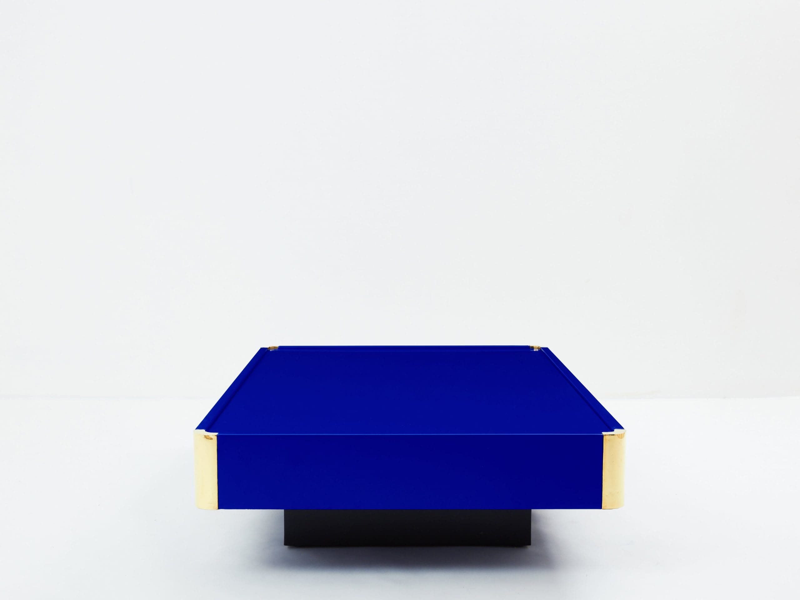 Table Basse en Laque Bleue Majorelle et Laiton par Willy Rizzo, Années 1970