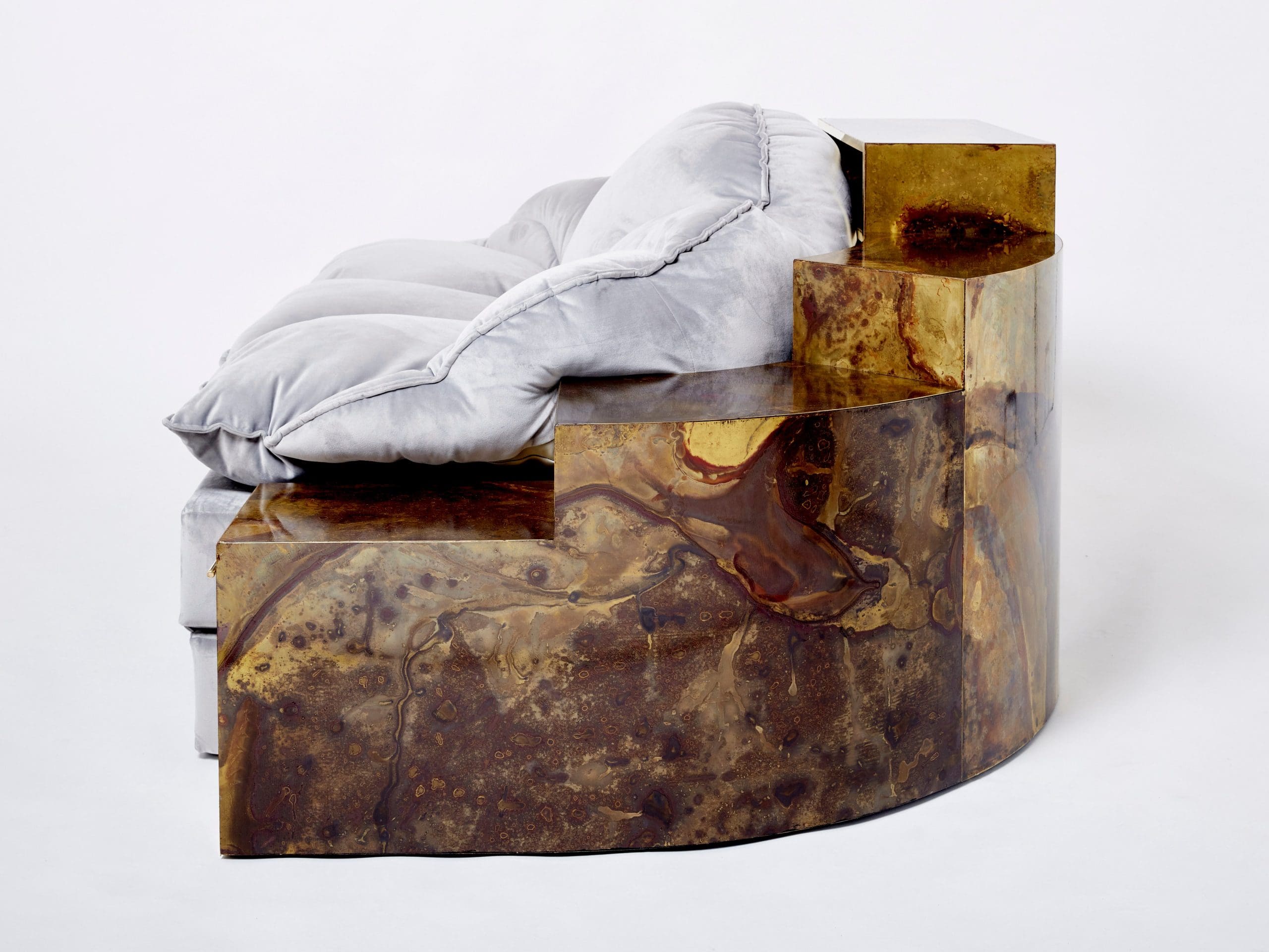 Sofa-lit en velours de laiton oxydé Isabelle & Richard Faure, années 1970