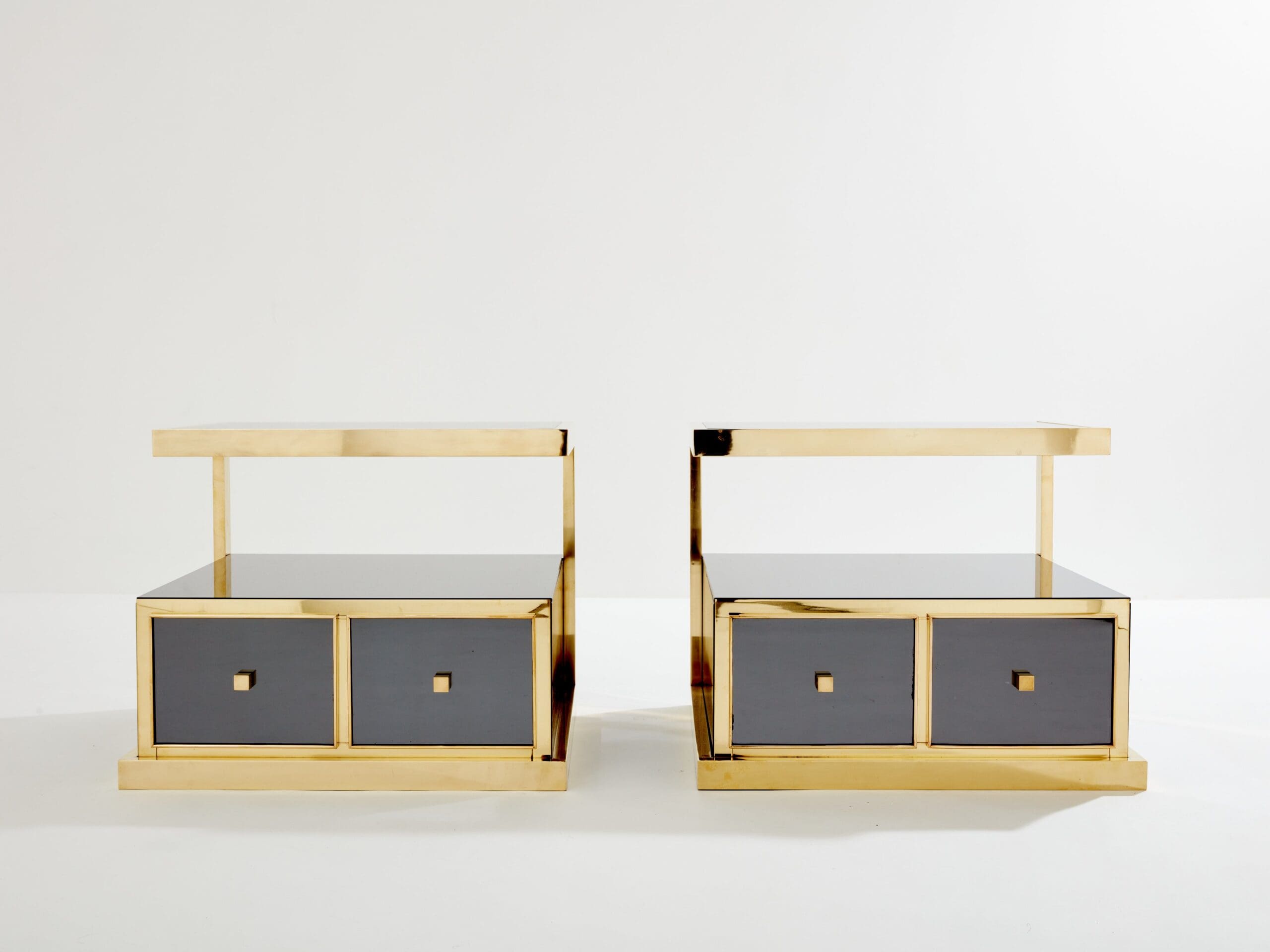 Tables de chevet en laiton et miroir fumé par Michel Pigneres : Joyaux du design français des années 70