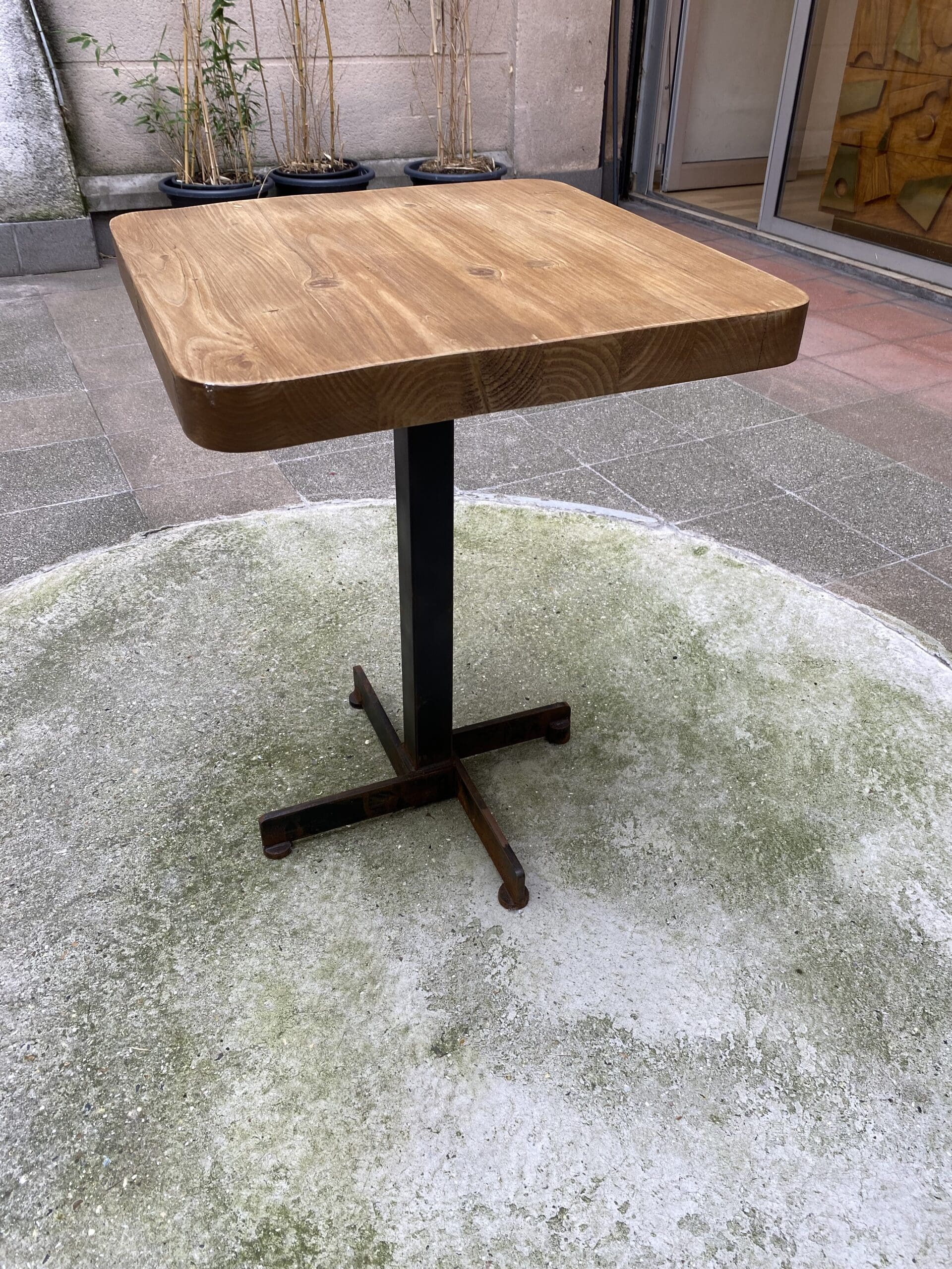 Charlotte Perriand / Les Arcs Table｜LIGHT YEARS