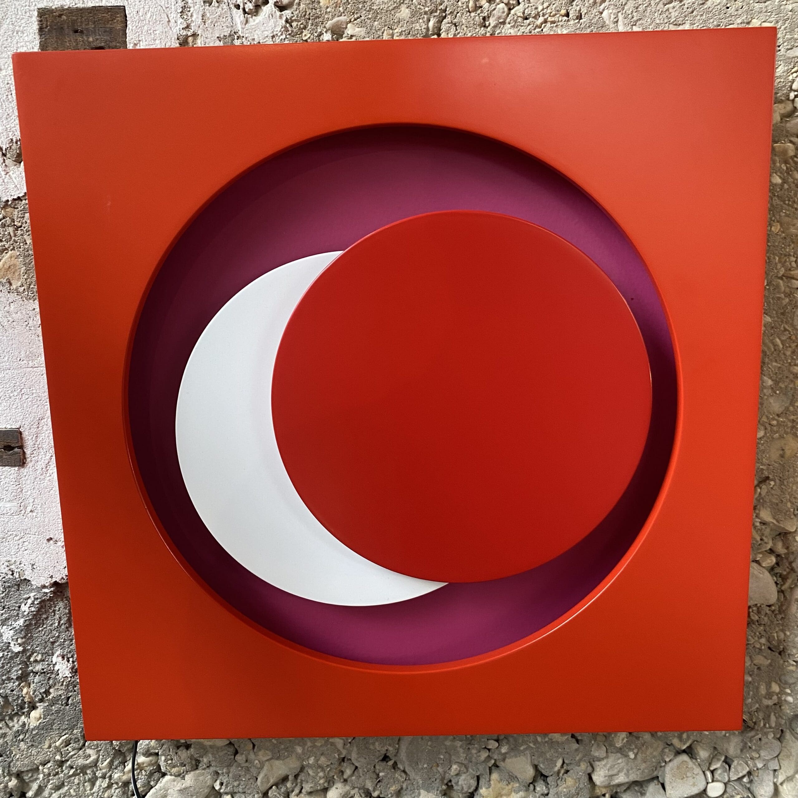 « Relief Circles » de Geneviève Claisse : L’apogée de l’abstraction géométrique