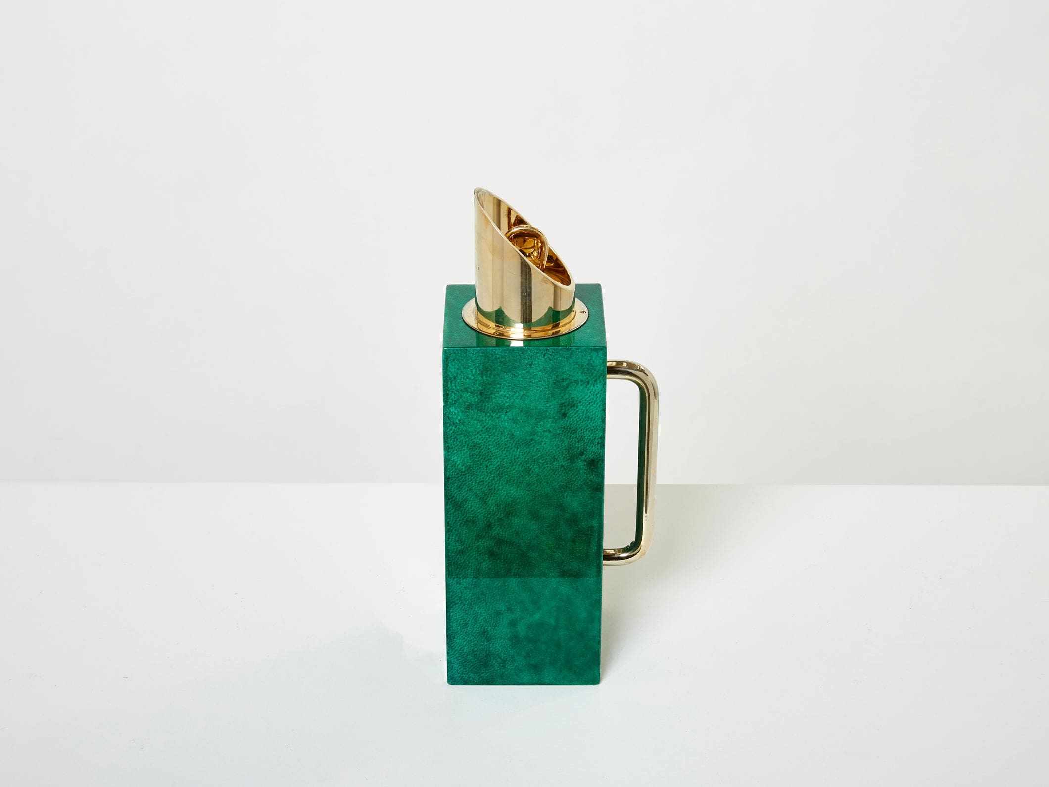Pichet Thermos en Parchemin Vert et Laiton par Aldo Tura : Joyau du Design Italien des Années 60