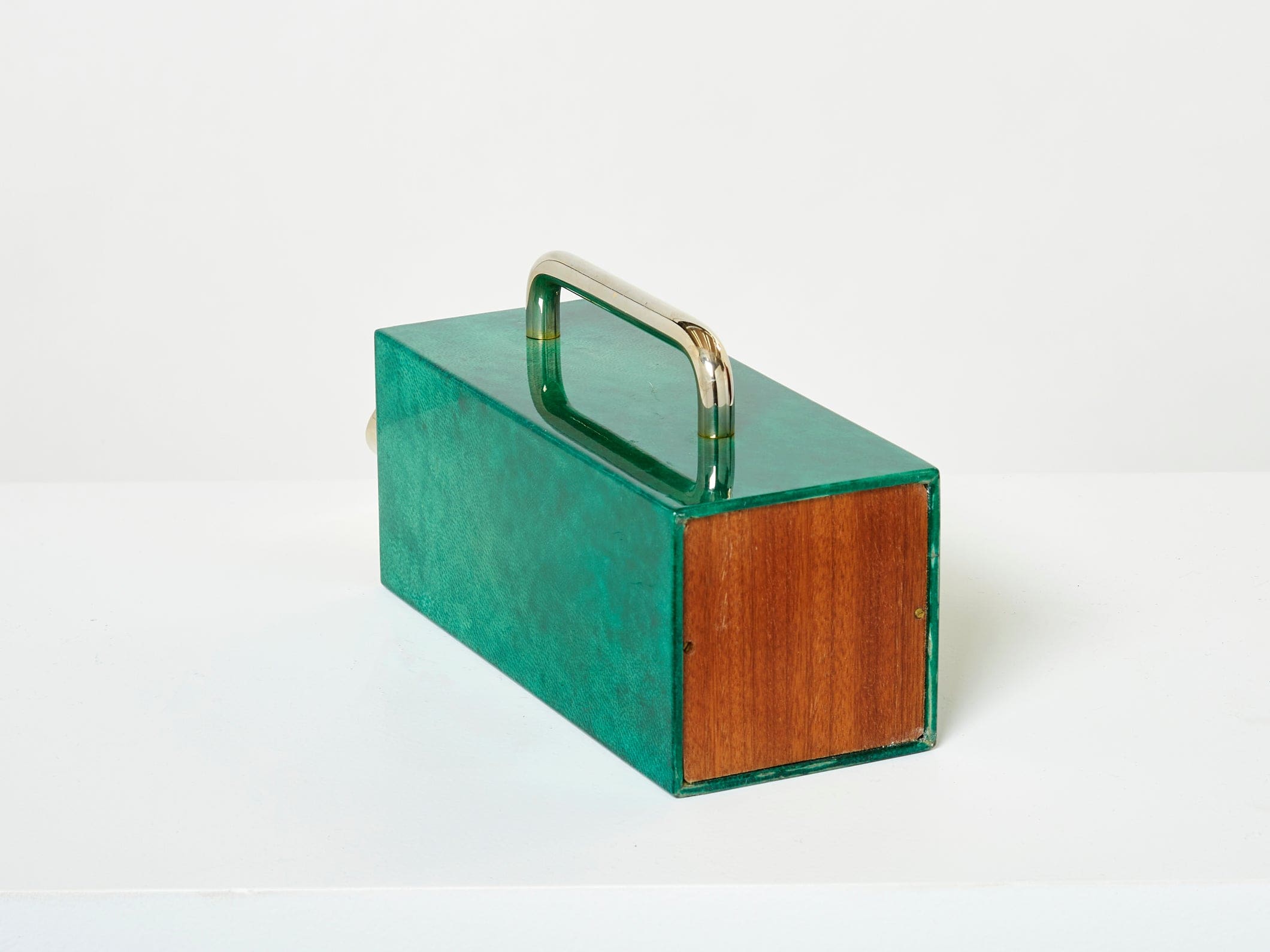 Pichet Thermos en Parchemin Vert et Laiton par Aldo Tura : Joyau du Design Italien des Années 60