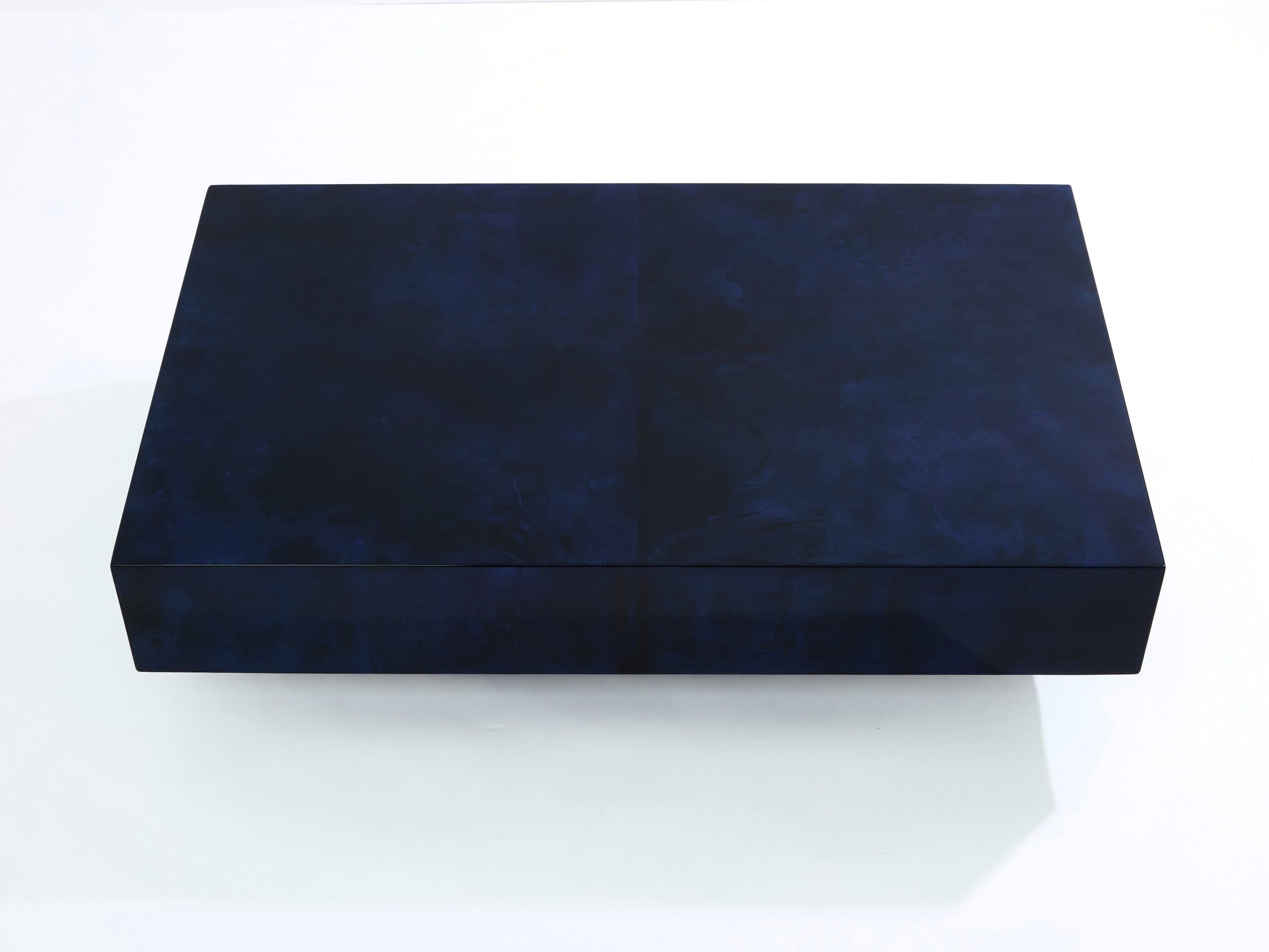 Table Basse en Parchemin de Peau de Chèvre Bleu Nuit, Aldo Tura, Années 1960